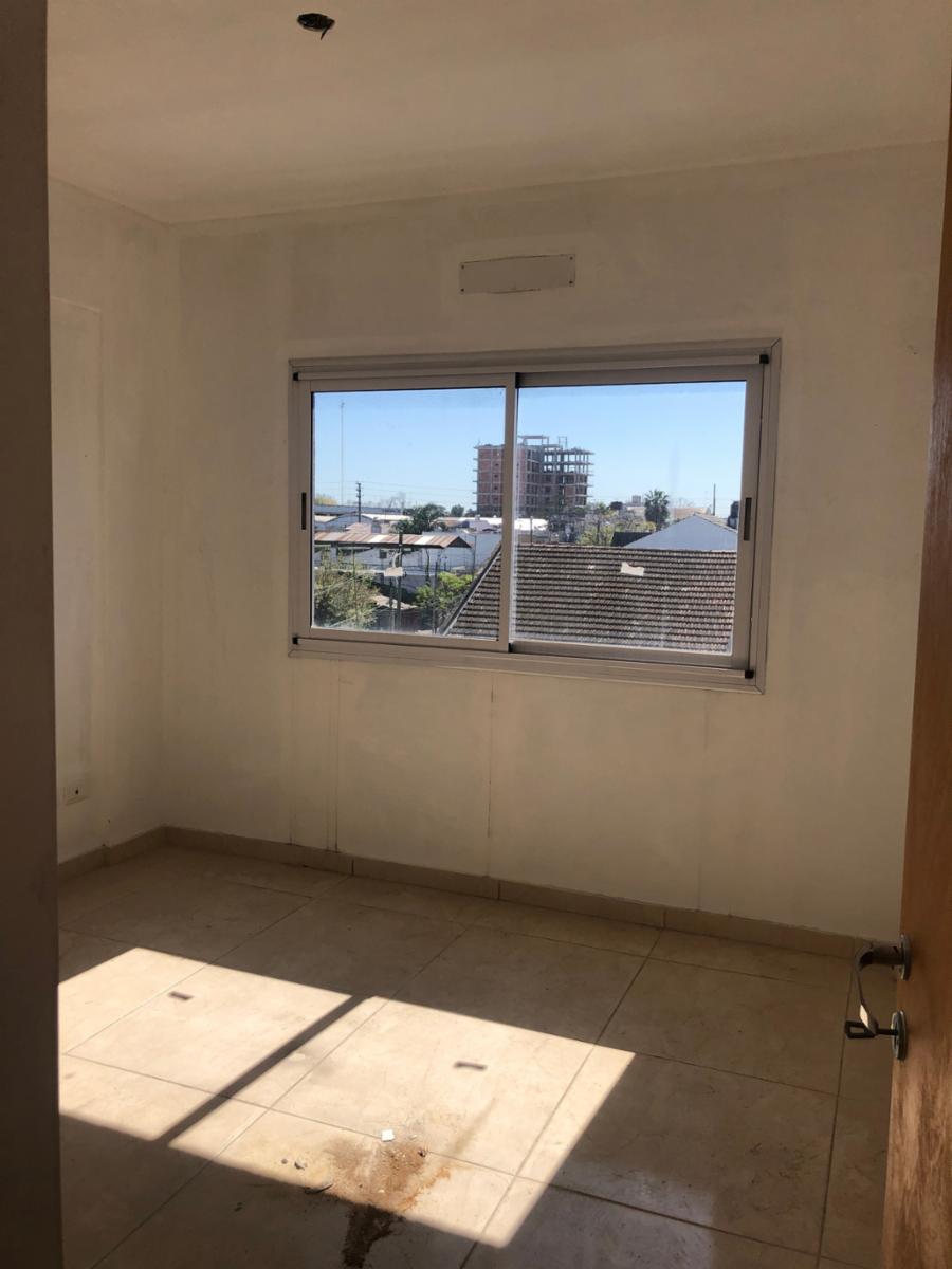 Castelli 269 · Morón — foto 24