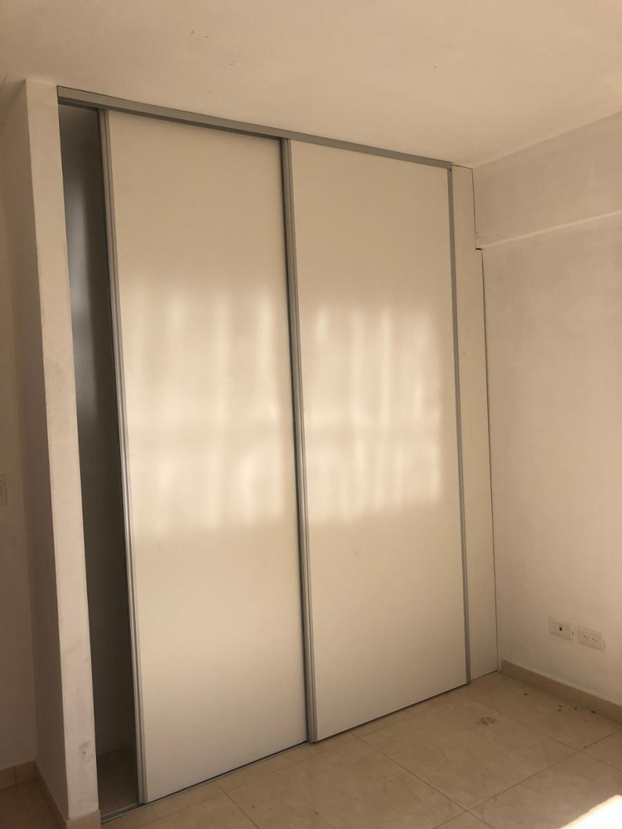 Castelli 269 · Morón — foto 4