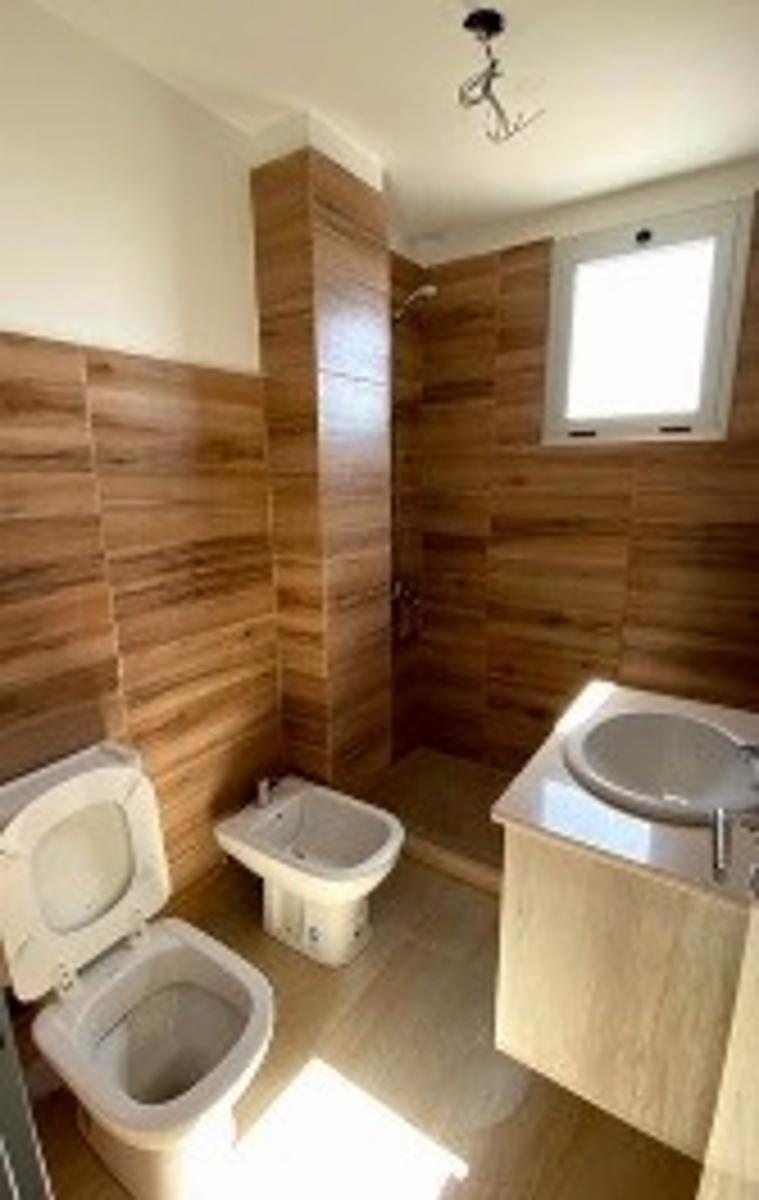 Int. Grant 388 · Morón — foto 3