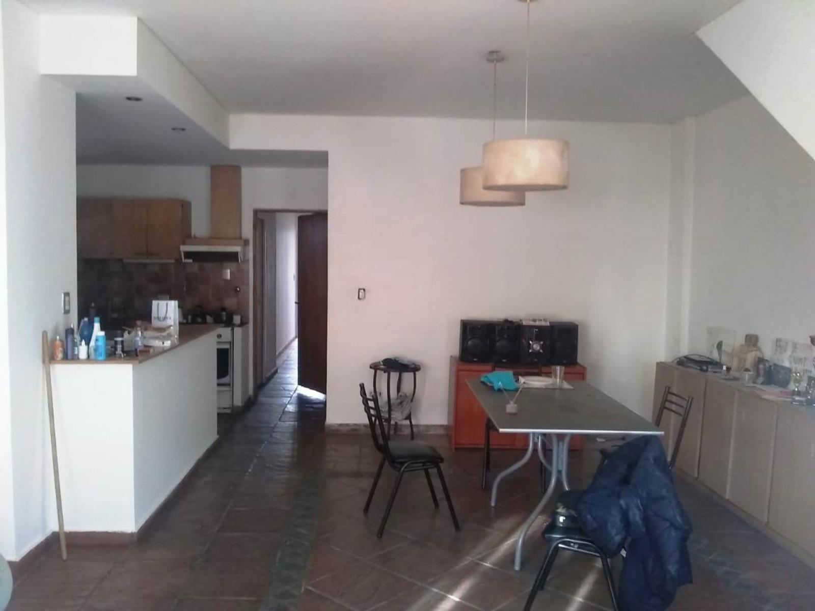 Brasil 700 · Morón — foto 6
