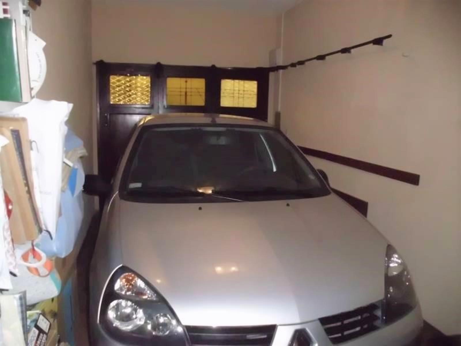 LUGONES 992 · Morón — foto 12