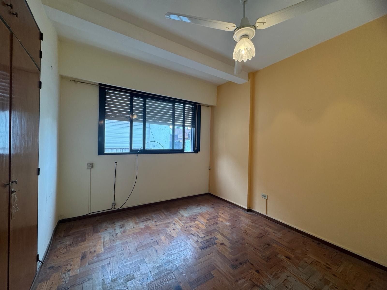 PROF. Juan Pizzurno 350 1r. E · La Matanza — foto 3