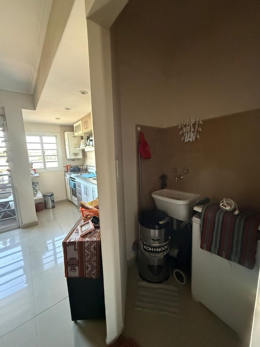 VERACRUZ 675 · Lanús — foto 4