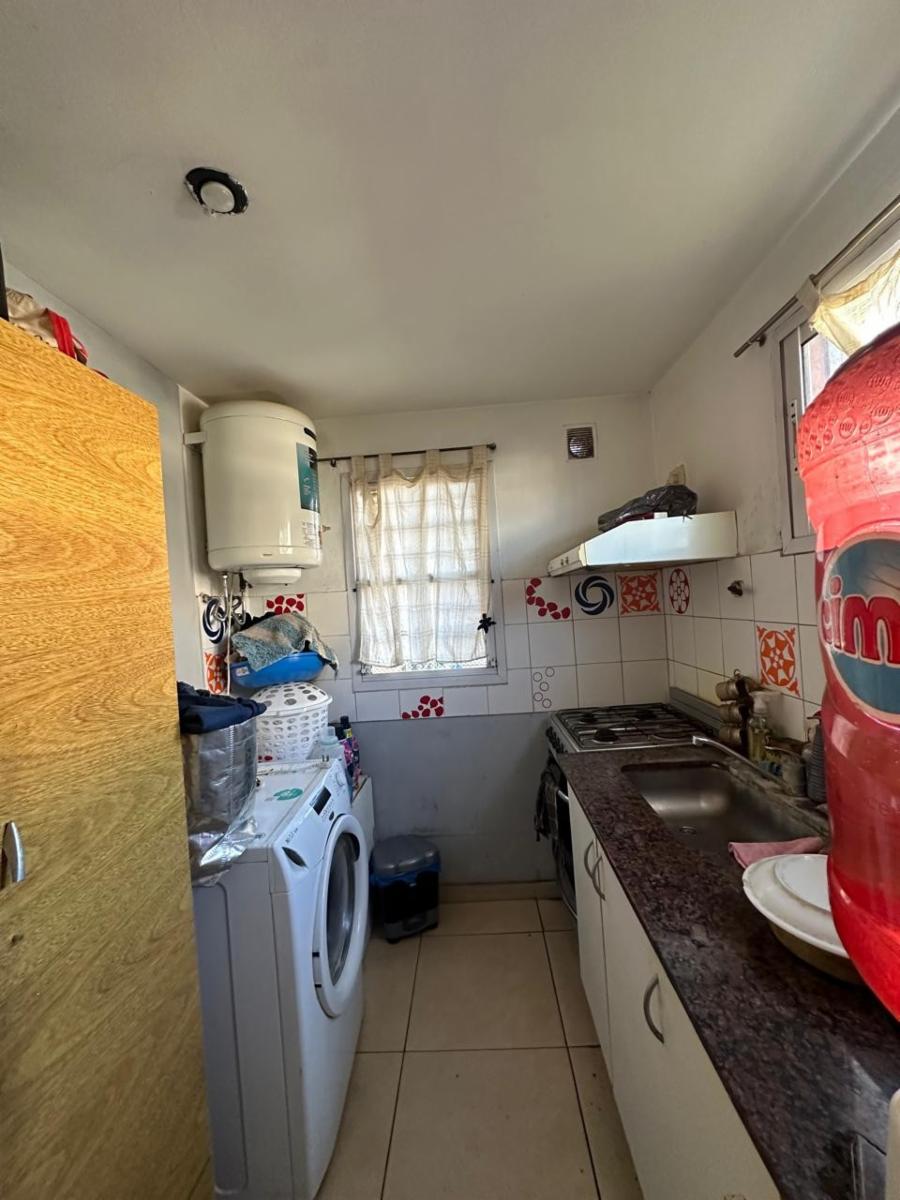 Pringles 878 · San Miguel — foto 6