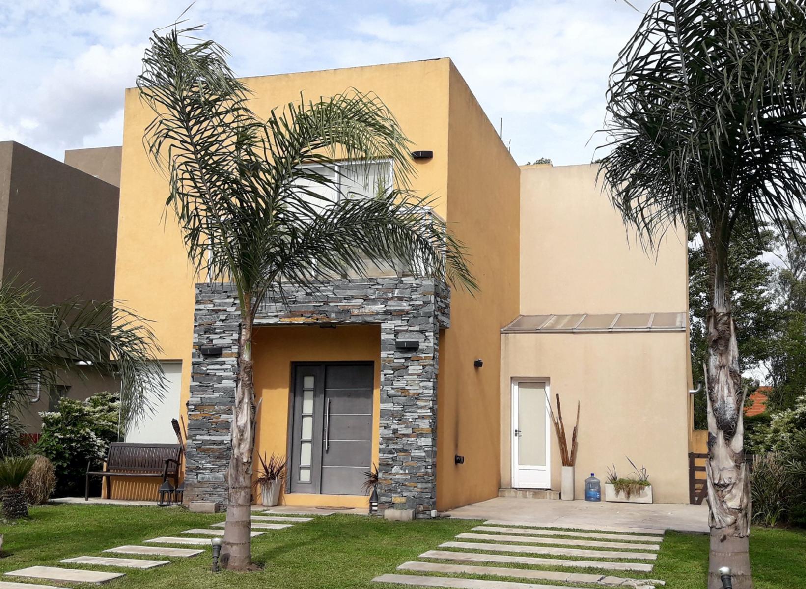 Divina casa 4 ambientes en Haras María Victoria