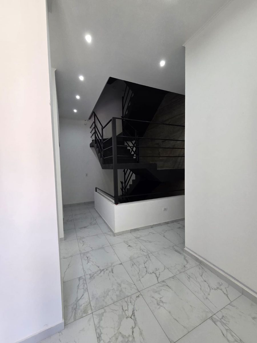 Paraguay 135 · Bahia Blanca — foto 3