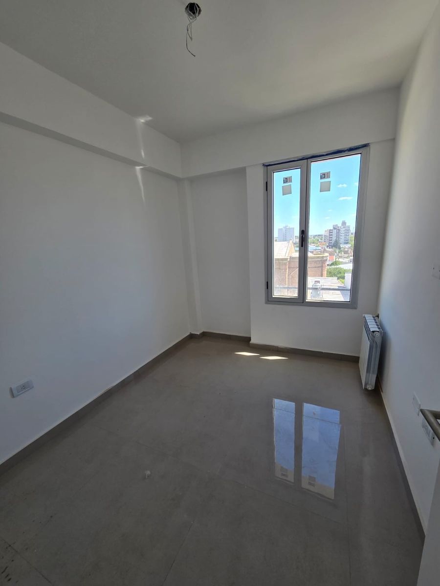 Paraguay 135 · Bahia Blanca — foto 9