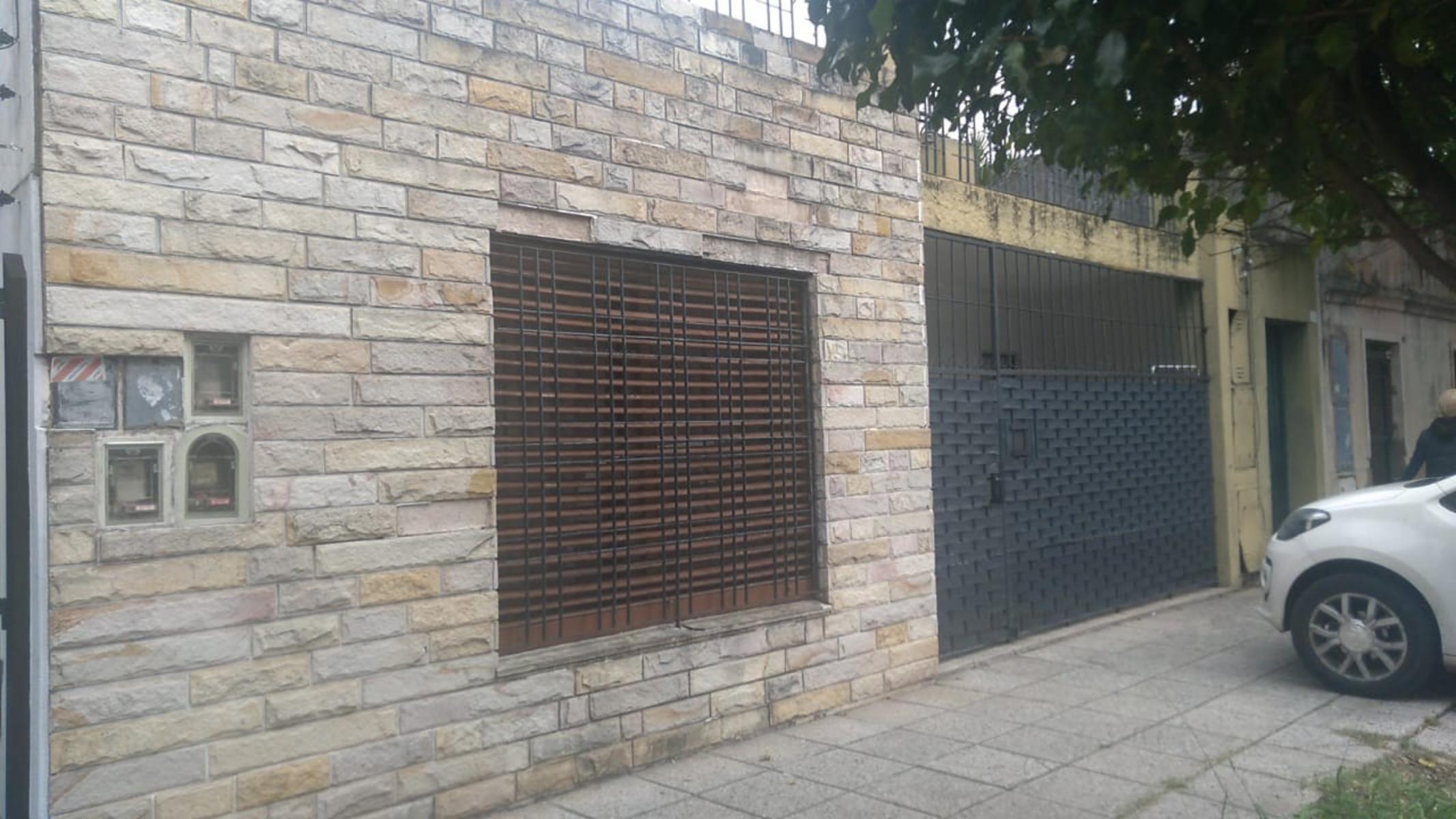 Impecable PH 3 amb pta baja al frente con terraza- Villa Bonich