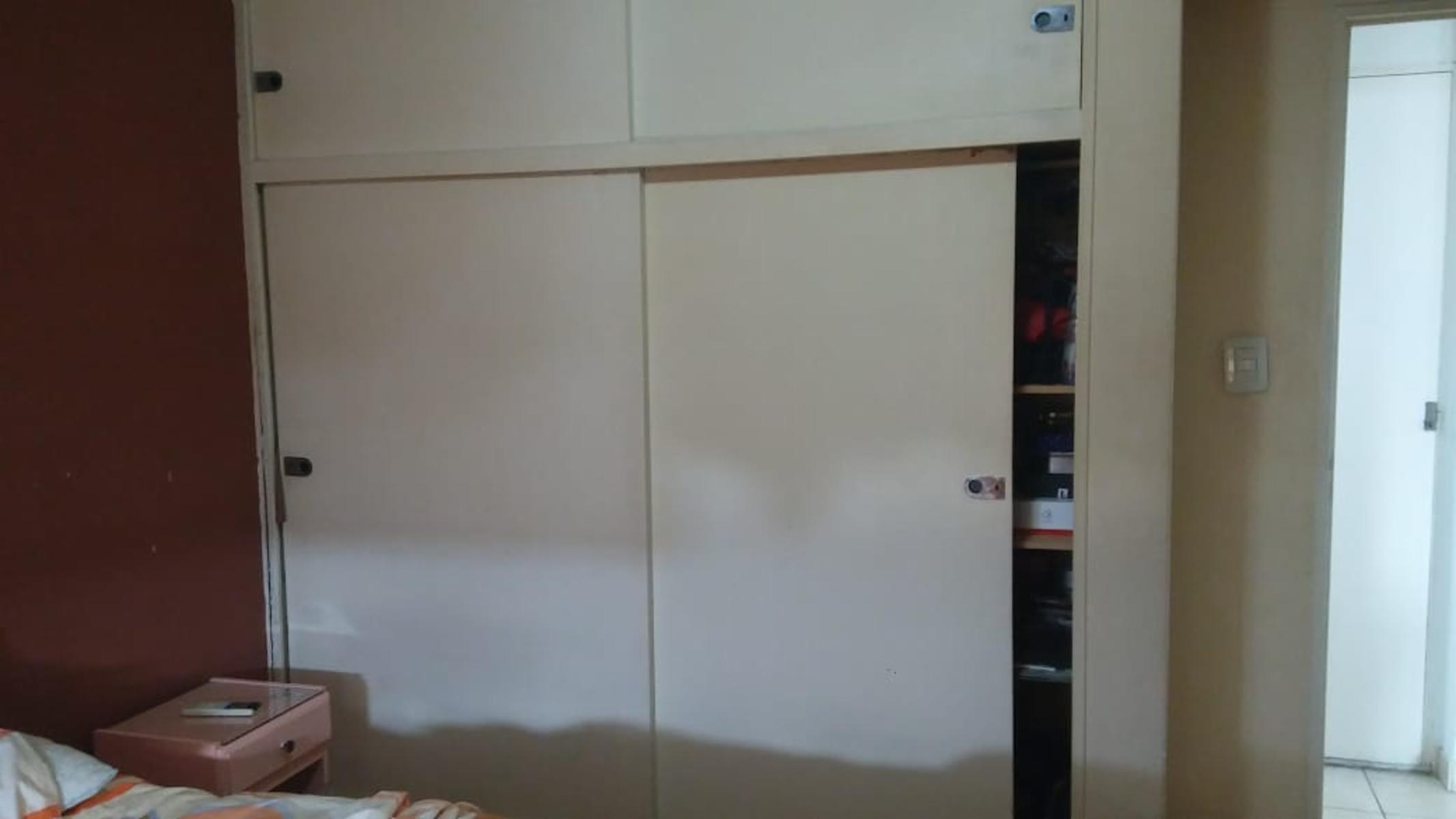 SANTA JUANA DE ARCO 3550 · Tres De Febrero — foto 4