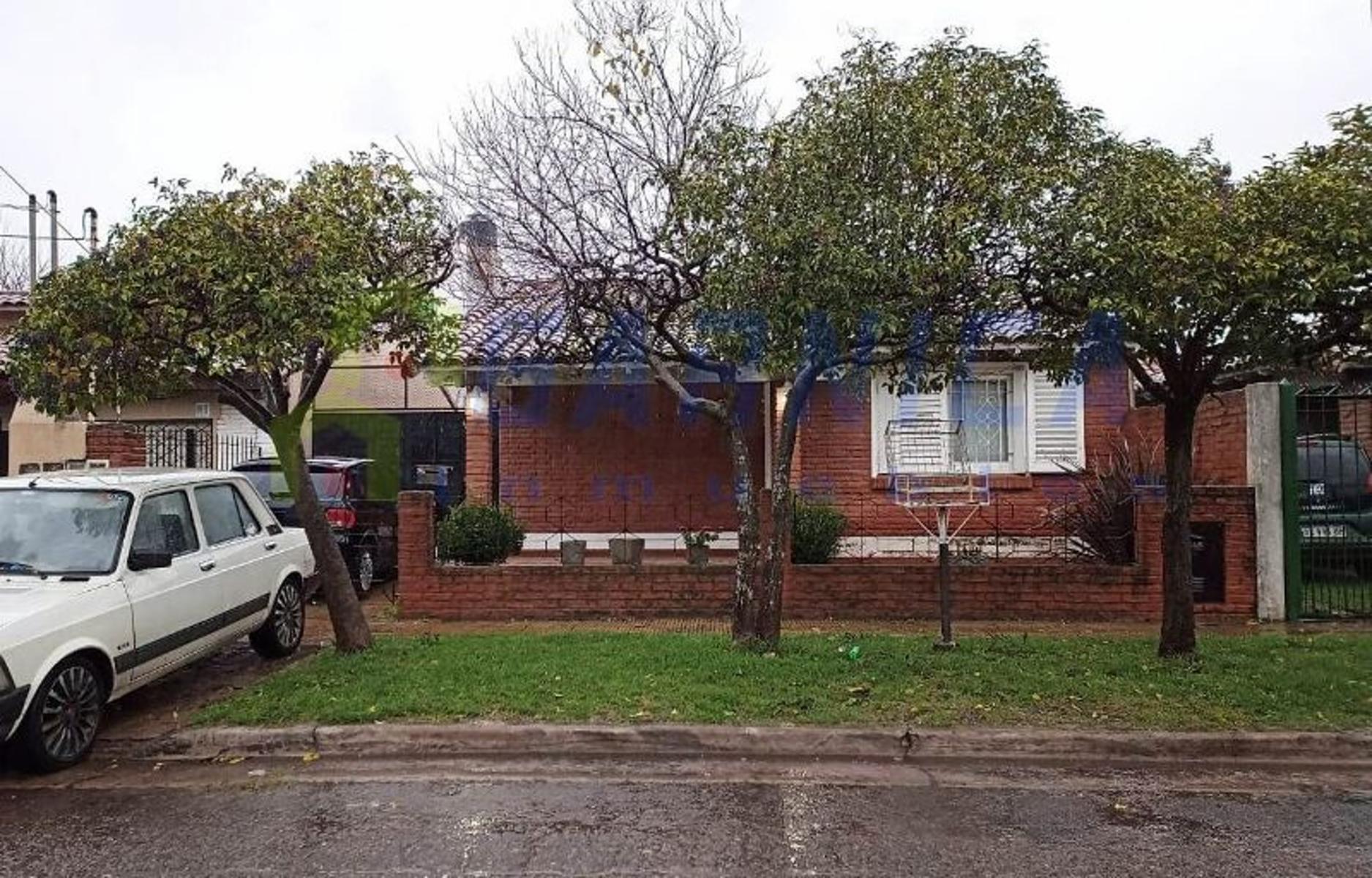 Excelente Chalet zona residencial Ituzaingó