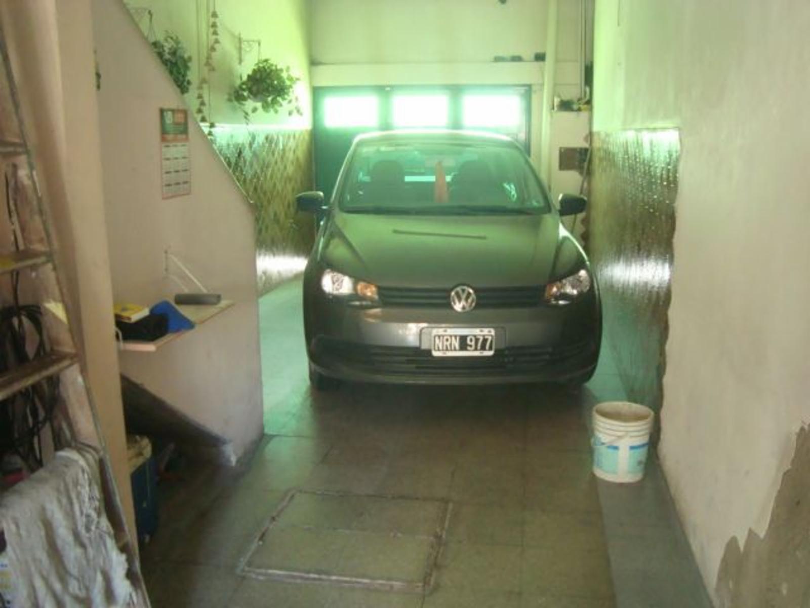 PEDRO GOYENA 390 · Almirante Brown — foto 3