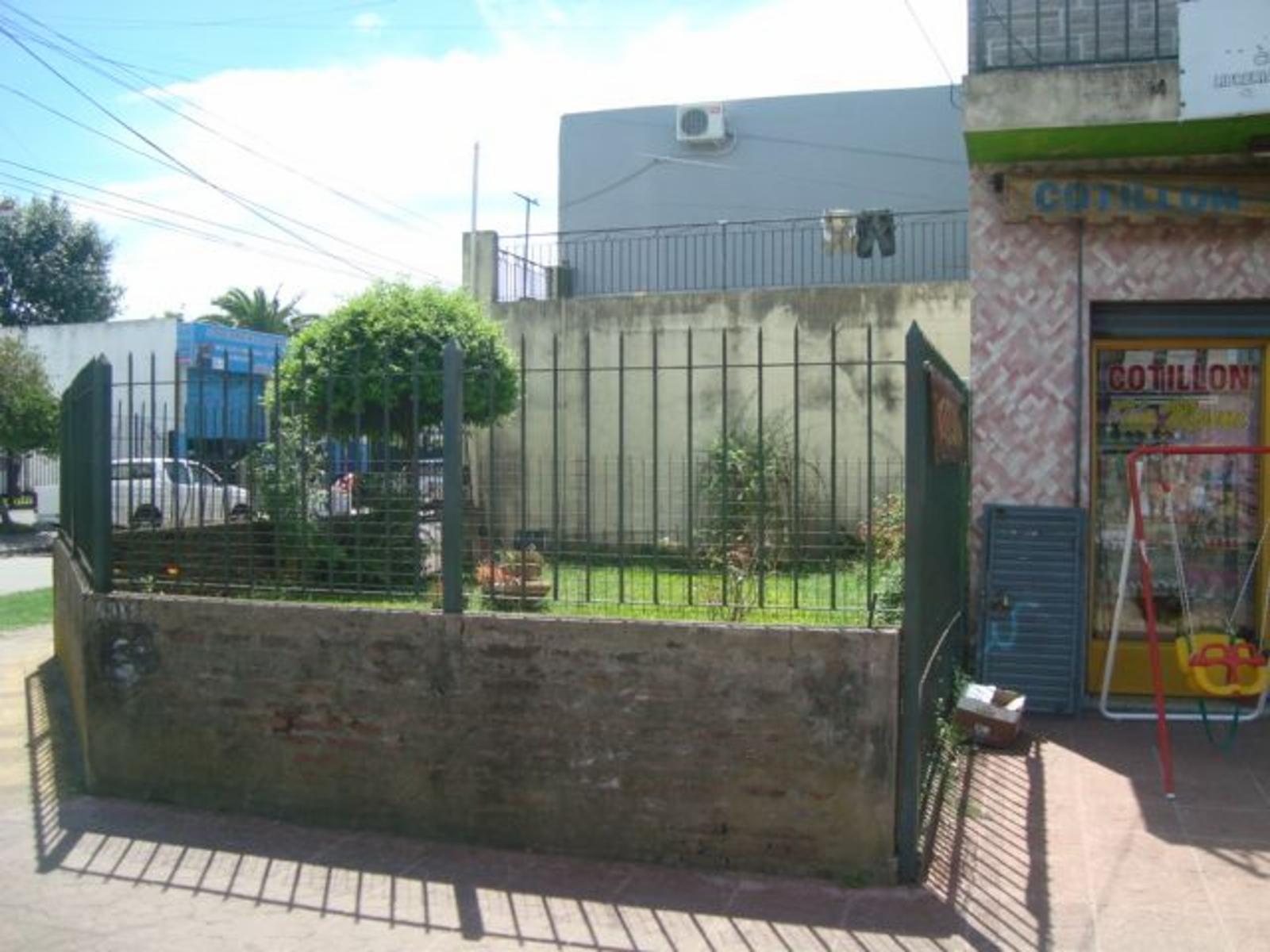 PEDRO GOYENA 390 · Almirante Brown — foto 6
