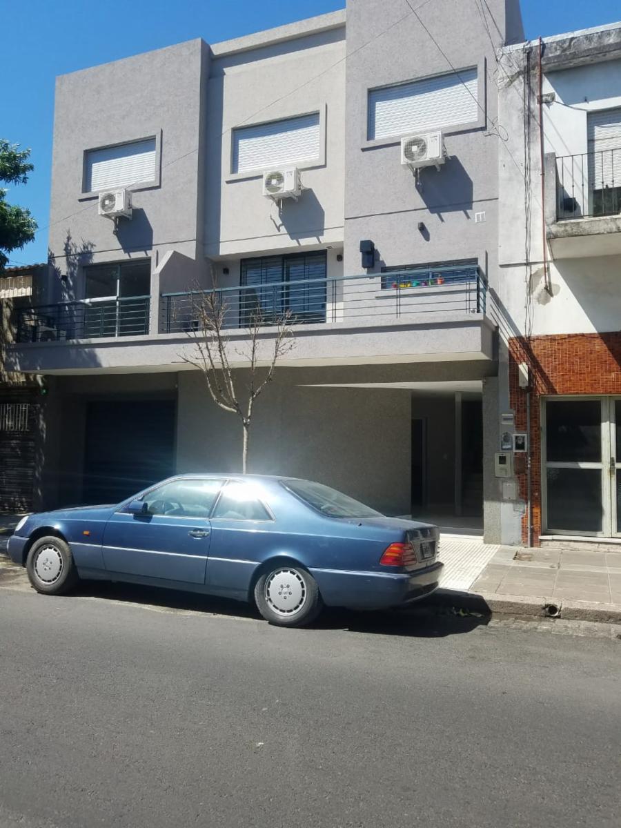 PH a Estrenar en Villa del Parque 3 amb con cochera