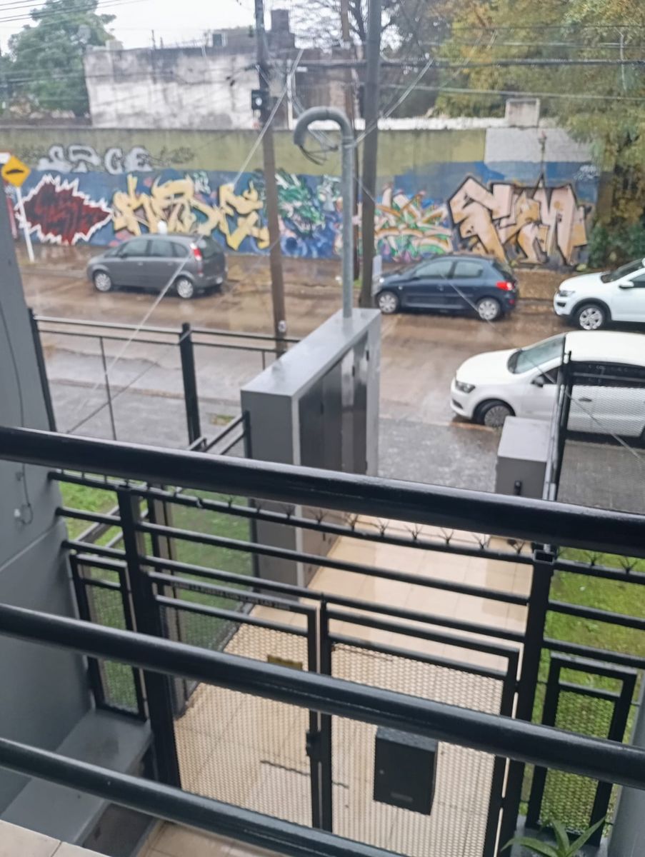 DEPARTAMENTO MONOAMBIENTE AMOBLADO EN ALQUILER - MORON NORTE
