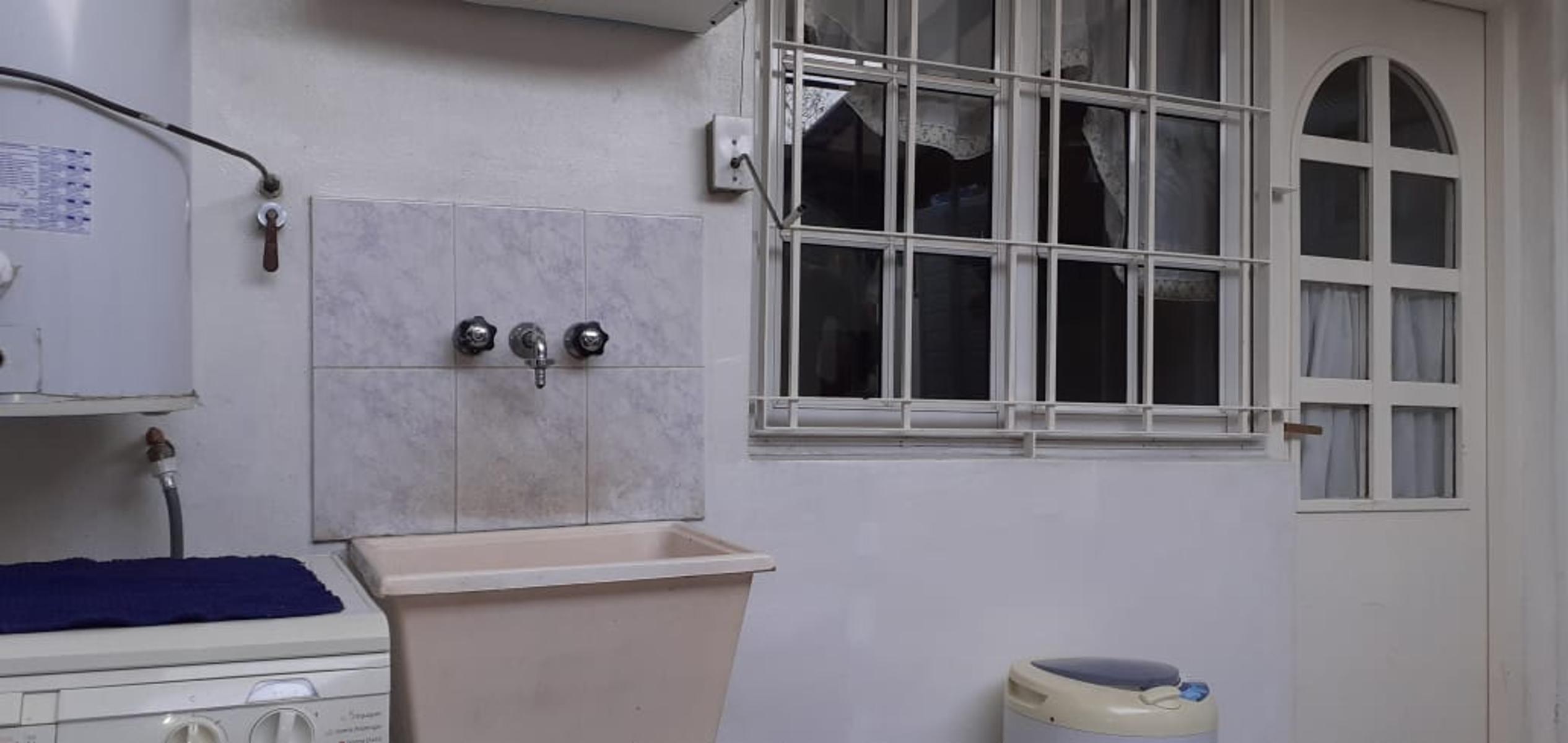 Moreno 1100 · Morón — foto 4