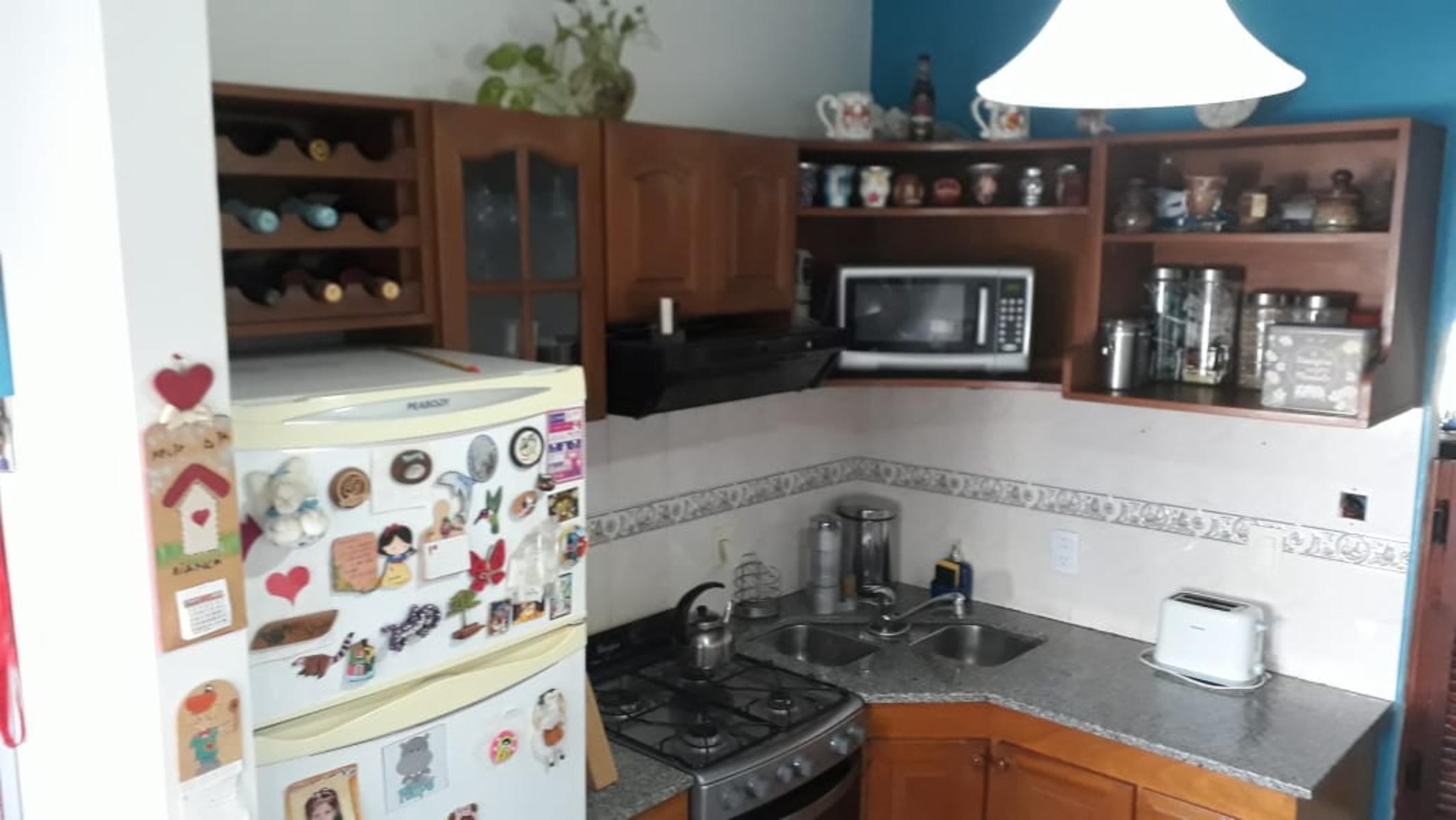 Moreno 1100 · Morón — foto 6