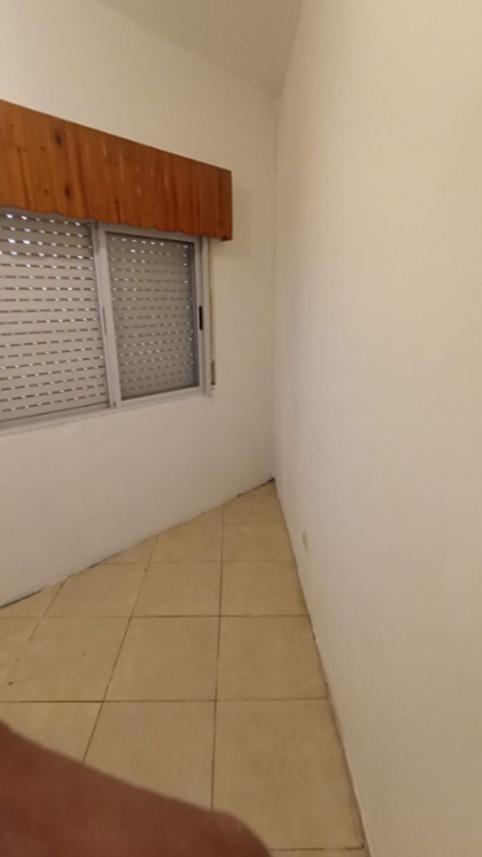 Sucre 1006 · Morón — foto 4