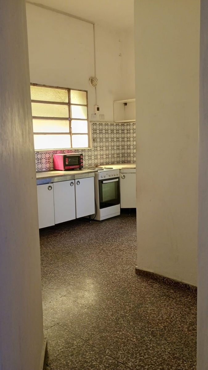 Pte Perón 3047 pb · Once — foto 3