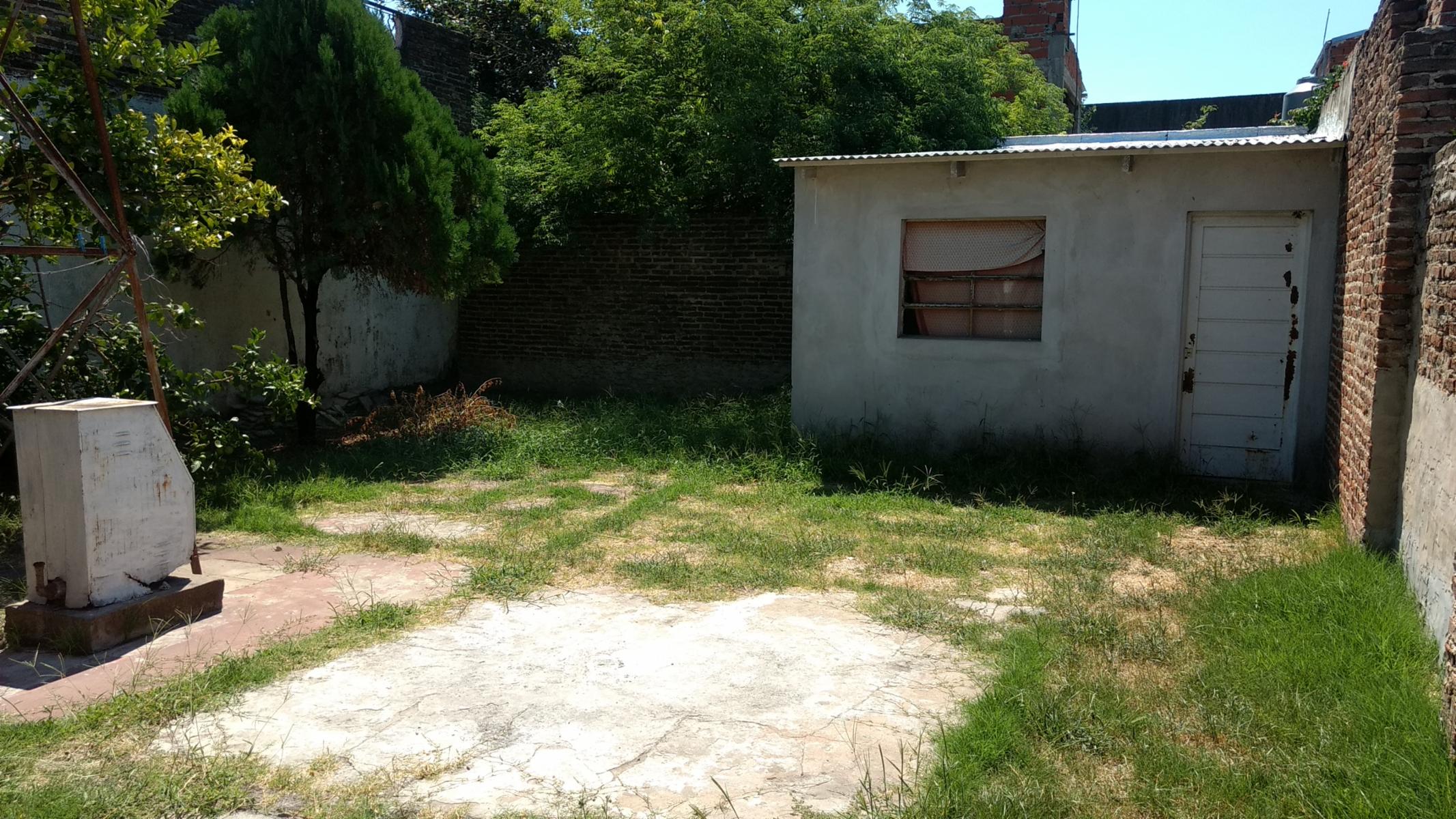 CASA 3 AMB CON FONDO LIBRE Y COCHERA - V. BALLESTER