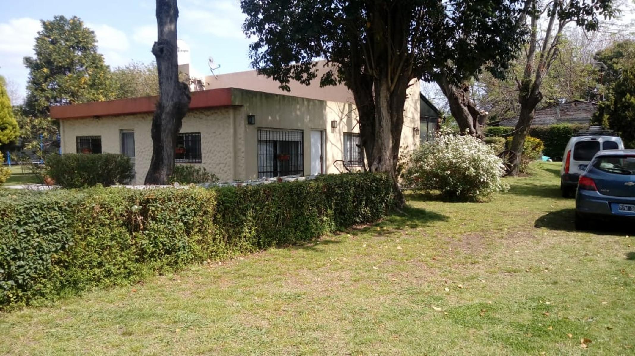 Casa quinta en Ranelagh lote de 2400 con pileta alquilo primera quincena de dic o marzo