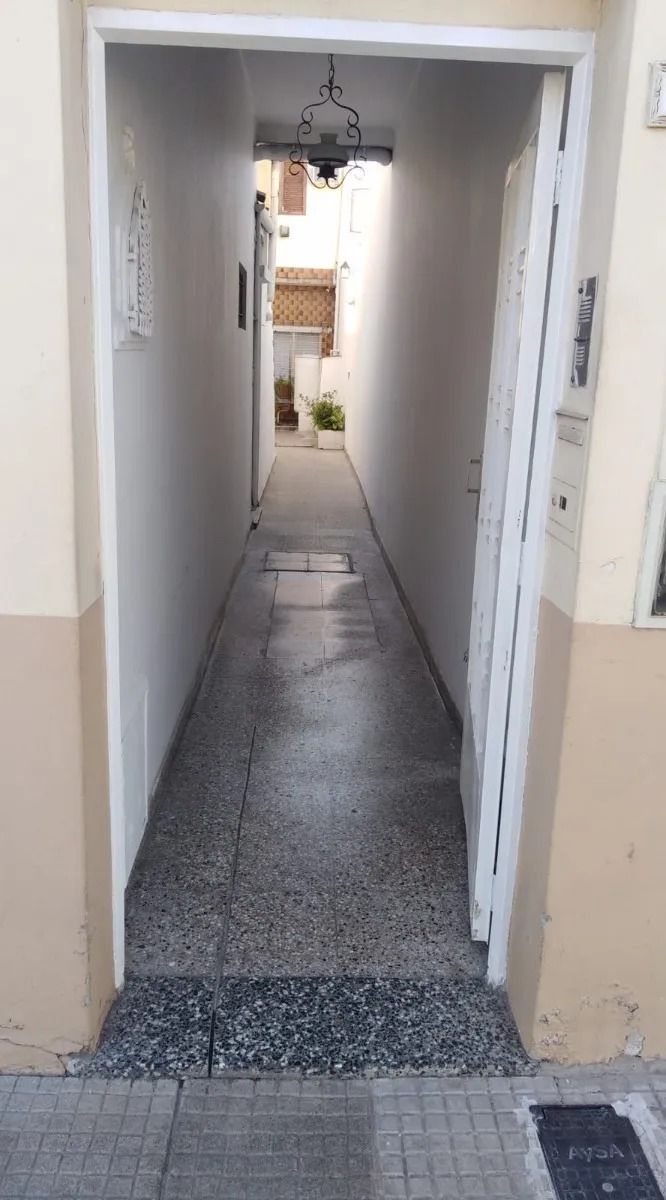 CASTELLI 875 · La Matanza — foto 29