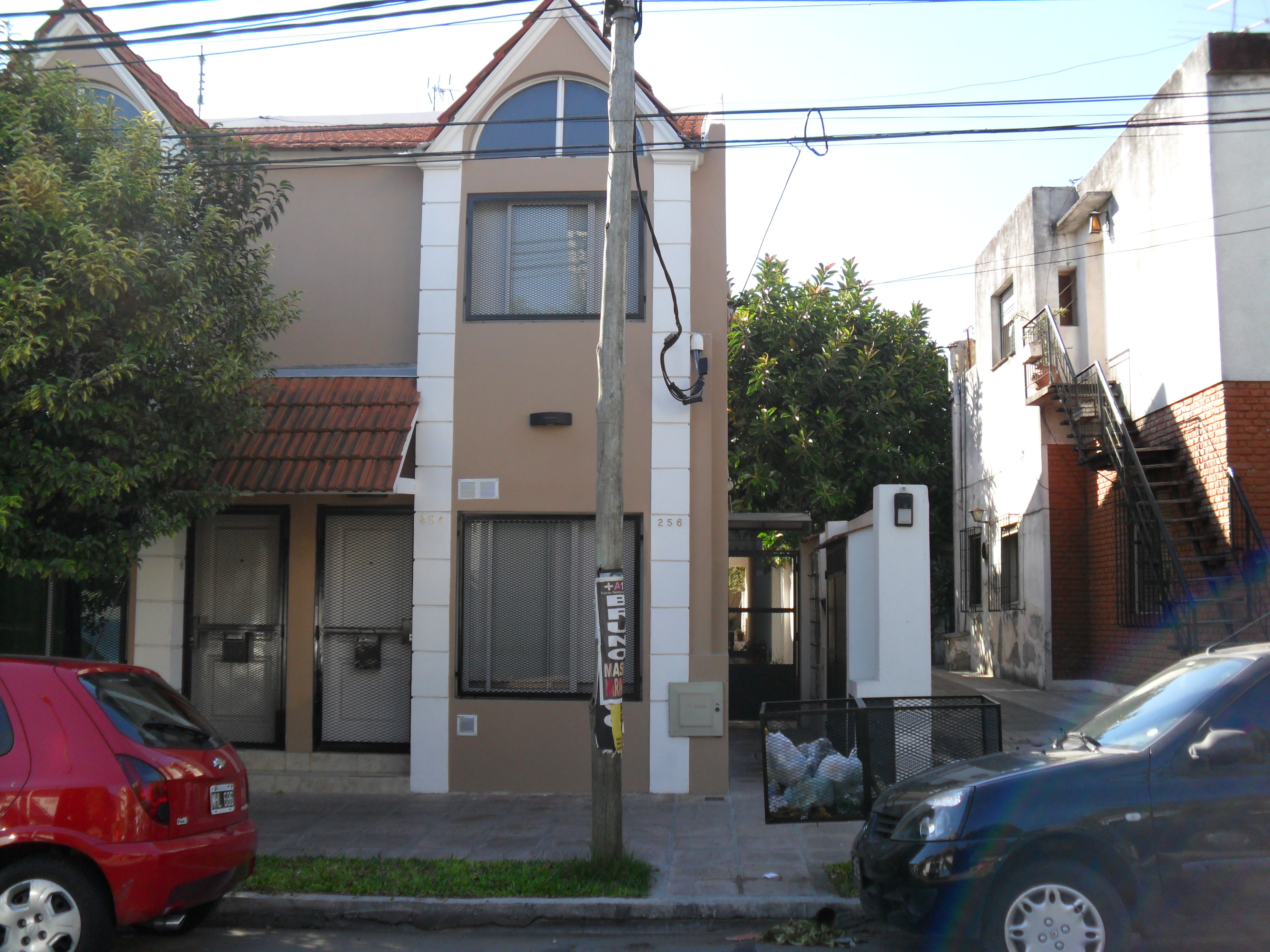 Departamento en complejo de  tres ambientes en Moron Sur Apto Credito