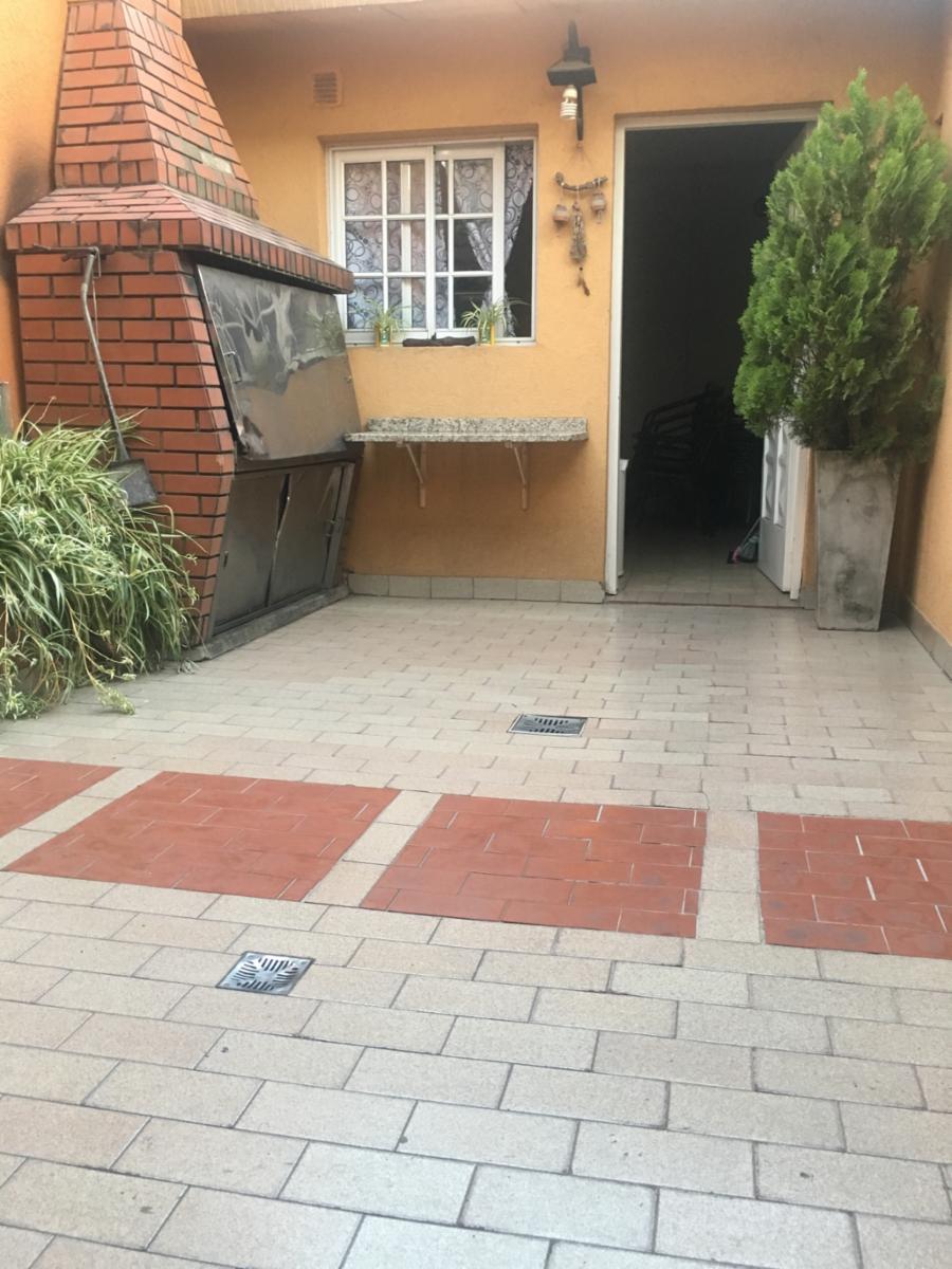 Duplex 3 ambientes al frente con cochera