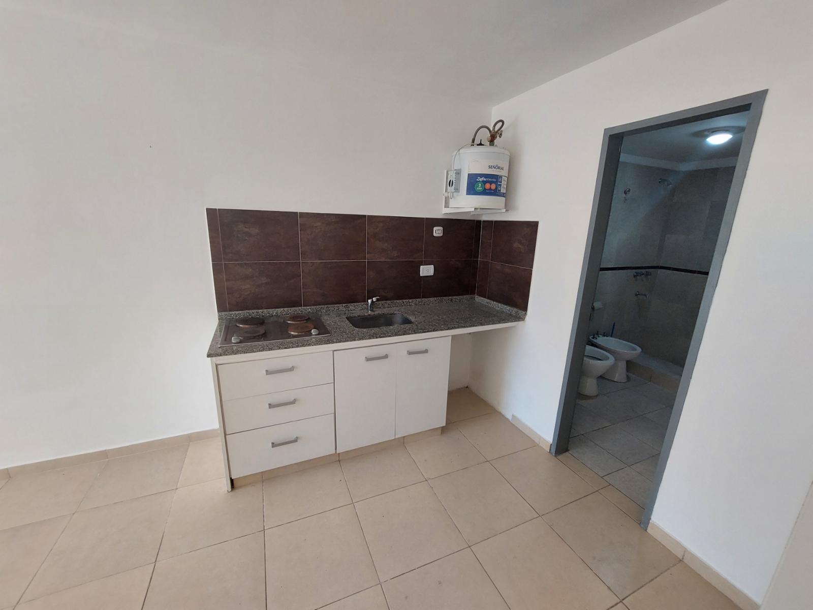 Garcia Silva 1553 · Morón — foto 3