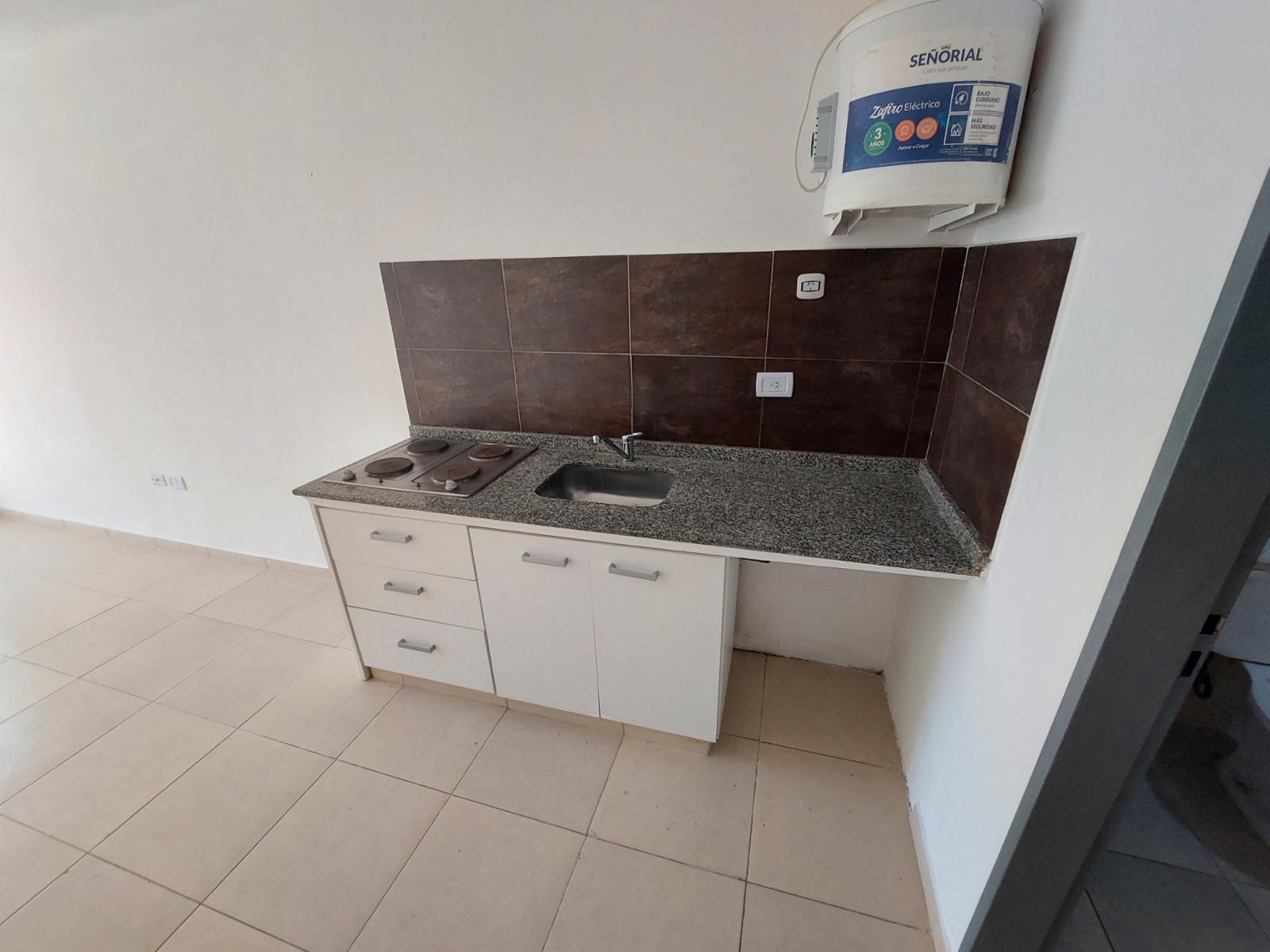 Garcia Silva 1553 · Morón — foto 6