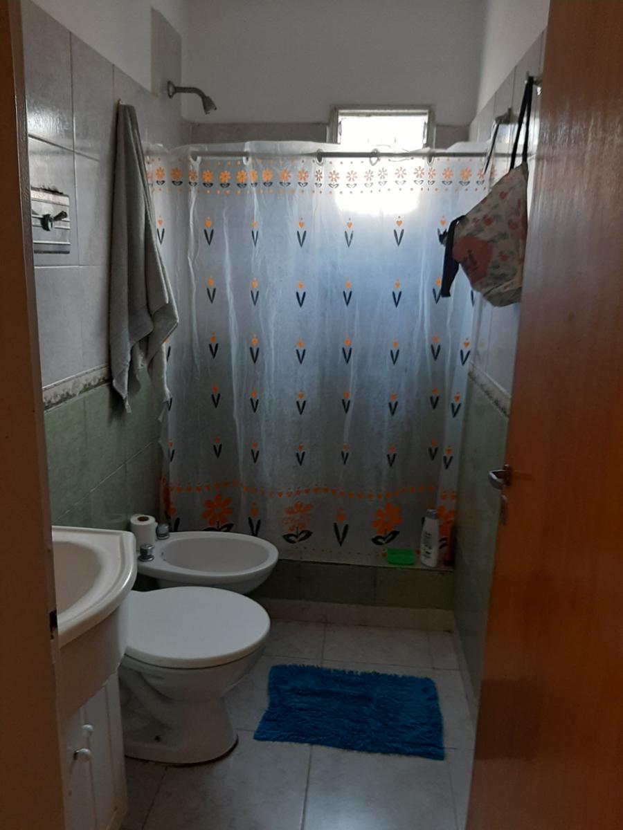 PORTUGAL 299 · Almirante Brown — foto 6