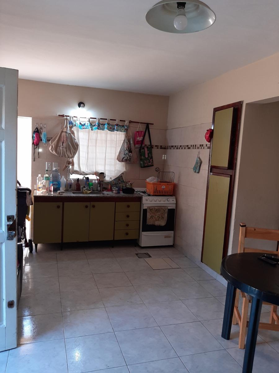 PORTUGAL 299 · Almirante Brown — foto 9