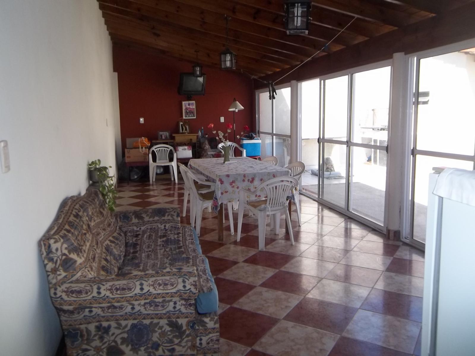 Maestra Salinas · Hurlingham — foto 8