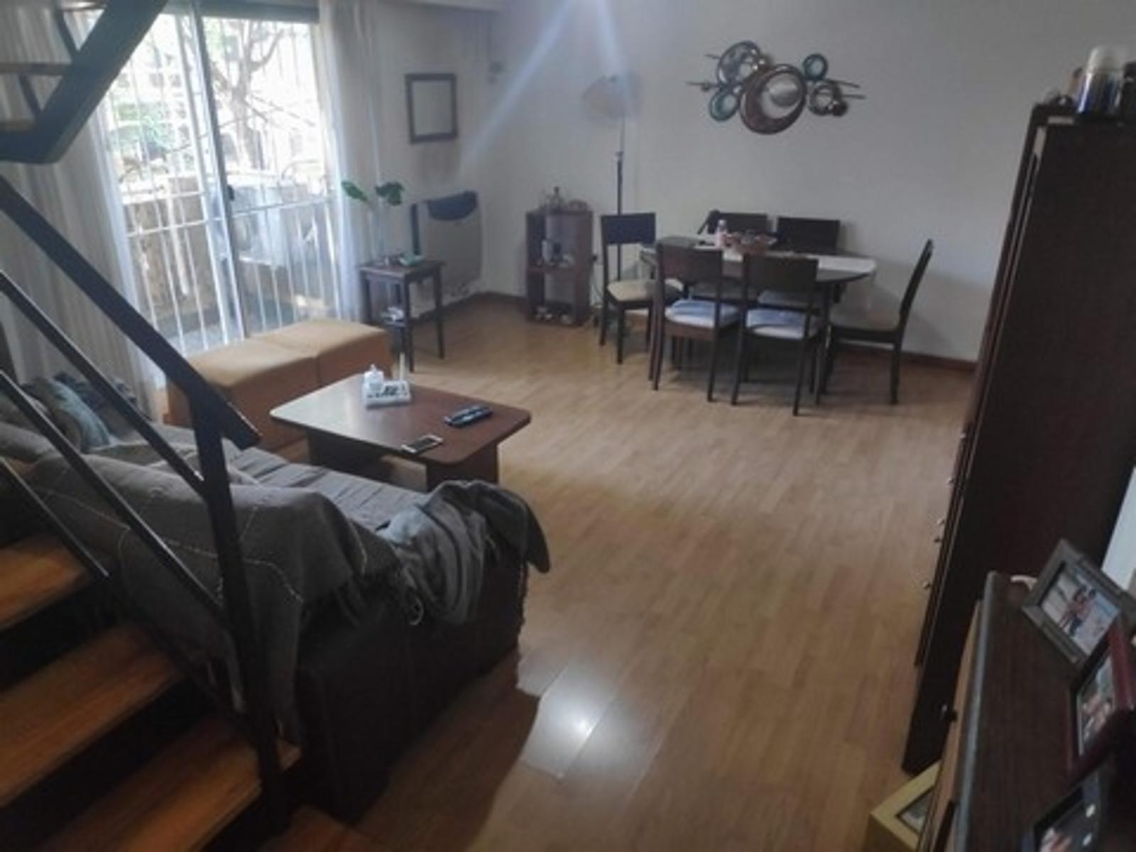 A. Thomas 2700 · Villa Urquiza — foto 3