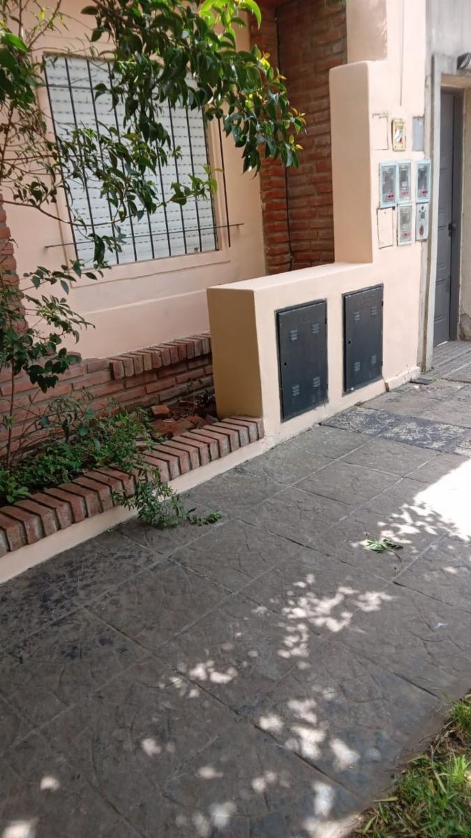 DALMACIO VELEZ SARFIELD 738 · Morón — foto 14