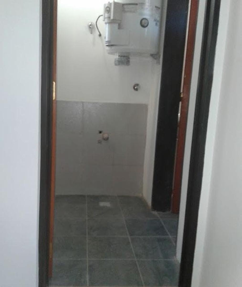 DALMACIO VELEZ SARFIELD 738 · Morón — foto 4