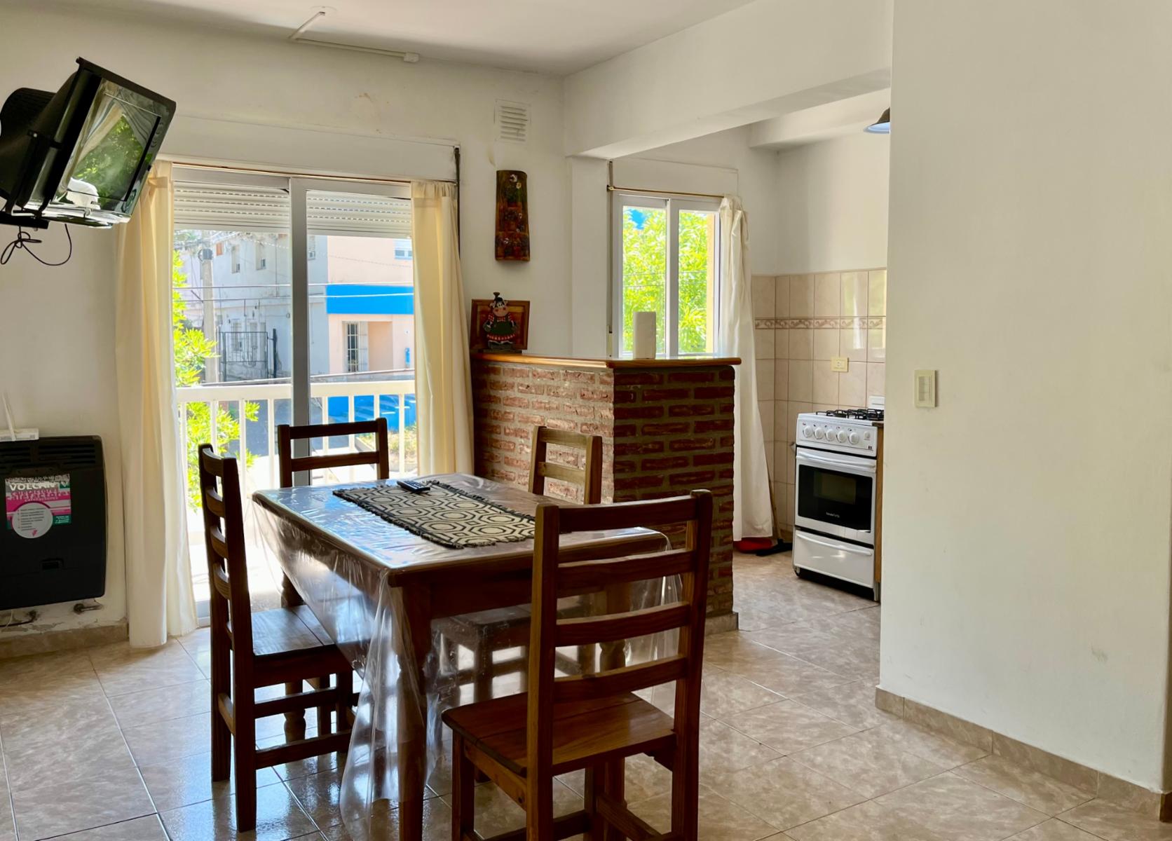 DEPTO 1 DORMITORIO CON COCHERA EXCELENTE UBICACIÓN