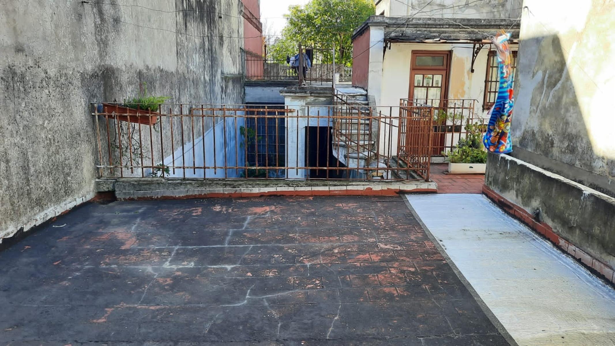 dean funes 1900 · Parque Patricios — foto 8