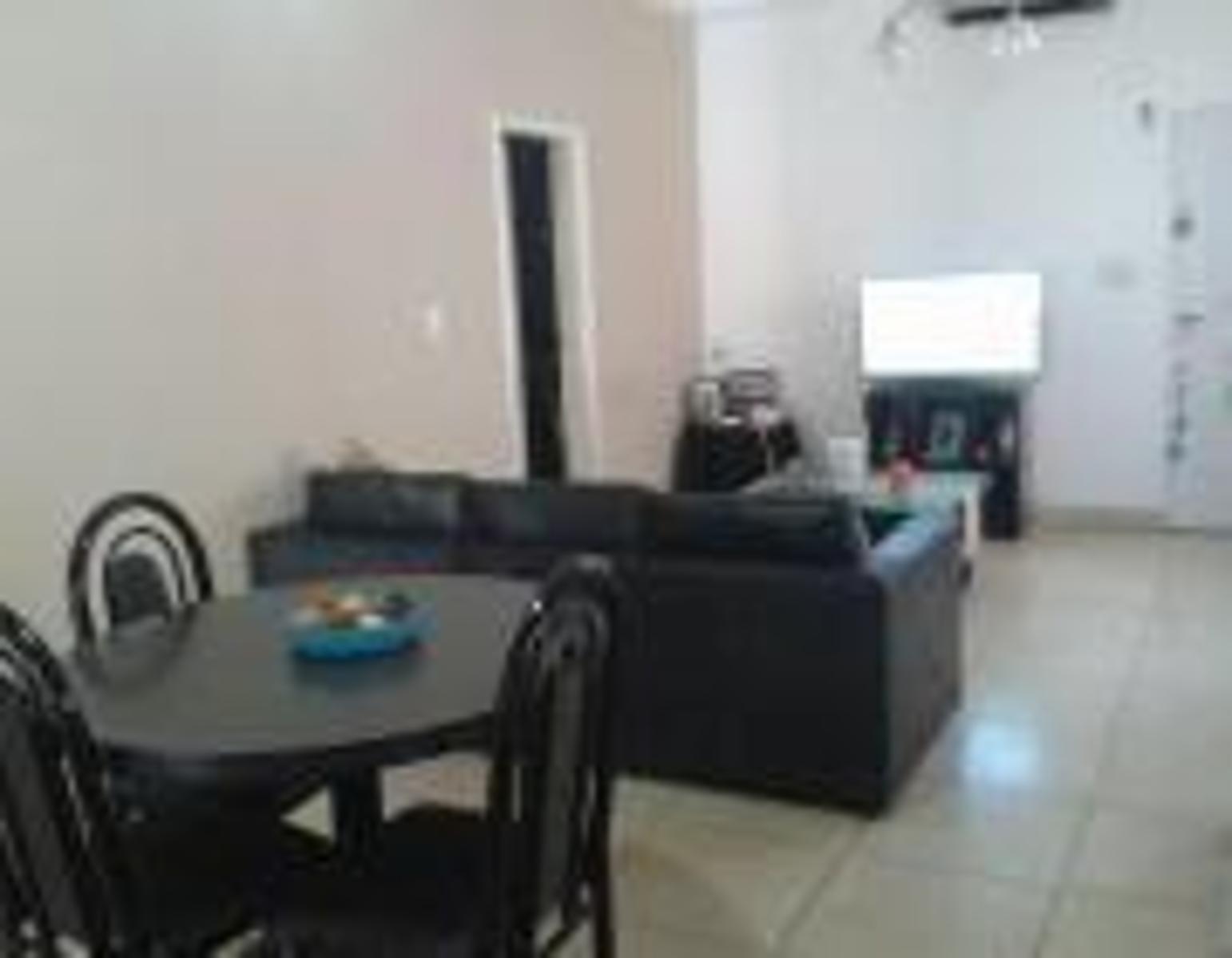 CASA EN PH AL FRENTE-IMPECABLE PARA MUDARSE YA-APTA CREDITO- MUY LINDA ZONA!!