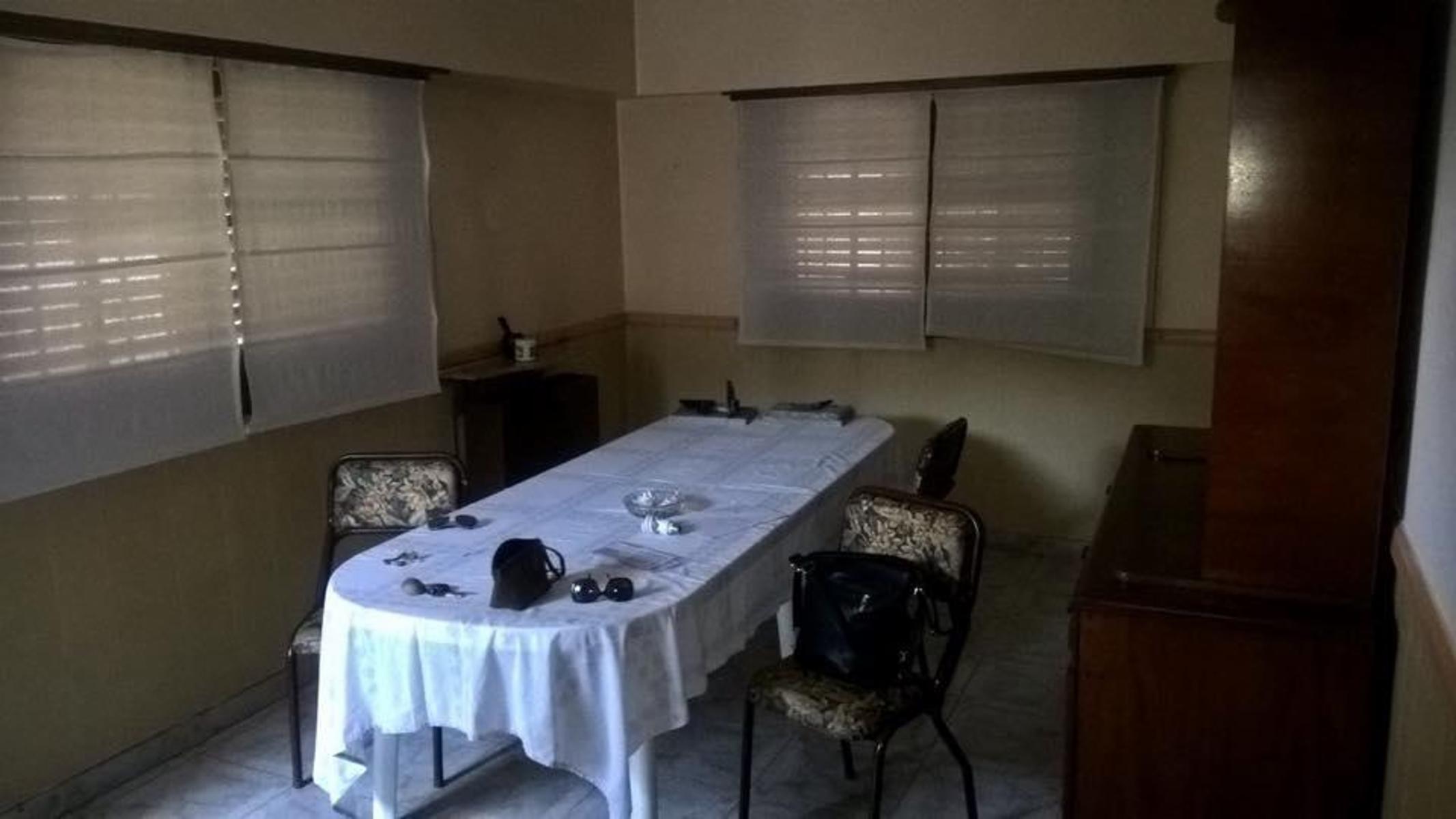 Carlos Dihel · Almirante Brown — foto 5