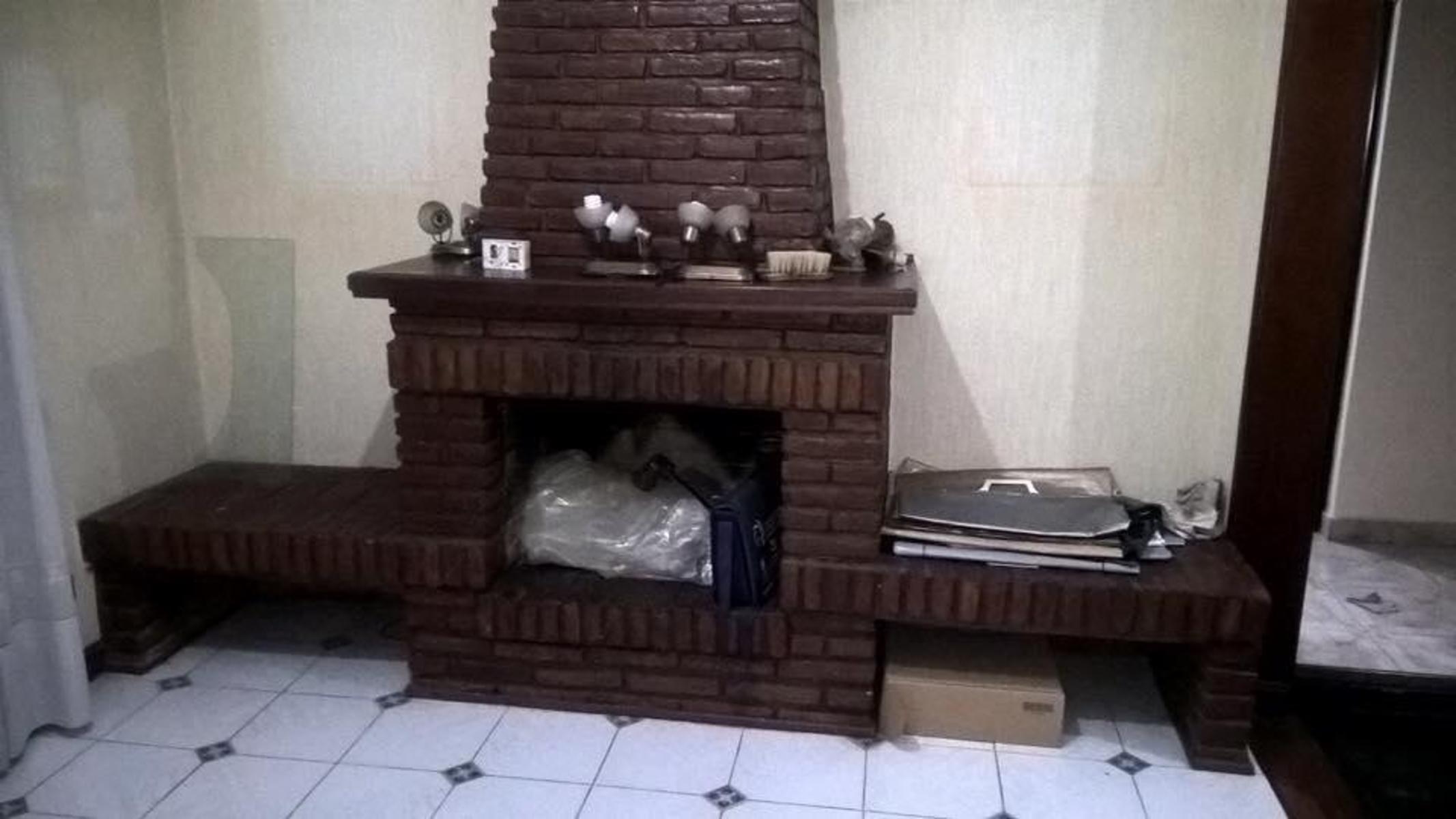 Carlos Dihel · Almirante Brown — foto 9