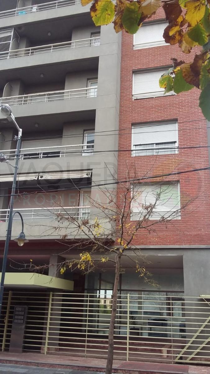 Departamento de dos ambientes con impresionante vista abierta de San Fernando.
