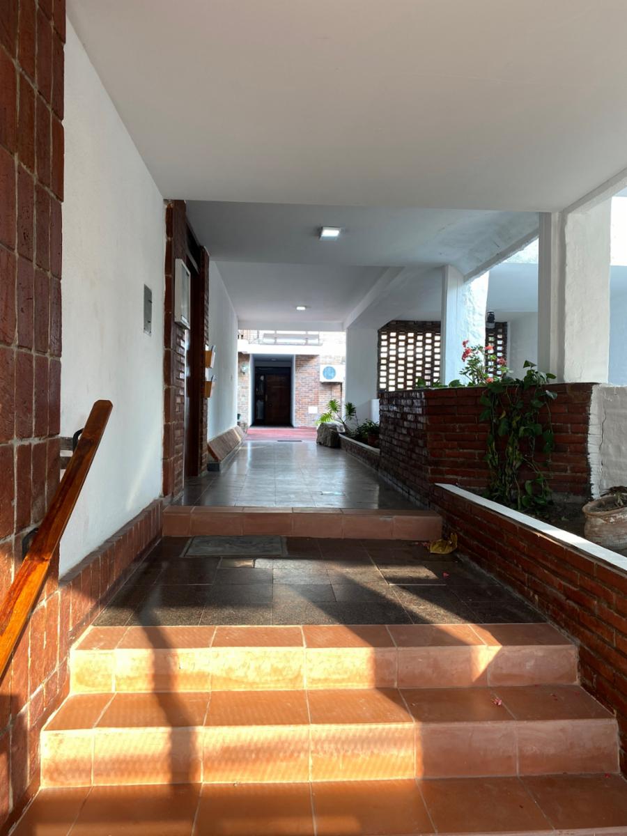 BELGRANO 1811 · Lomas De Zamora — foto 3
