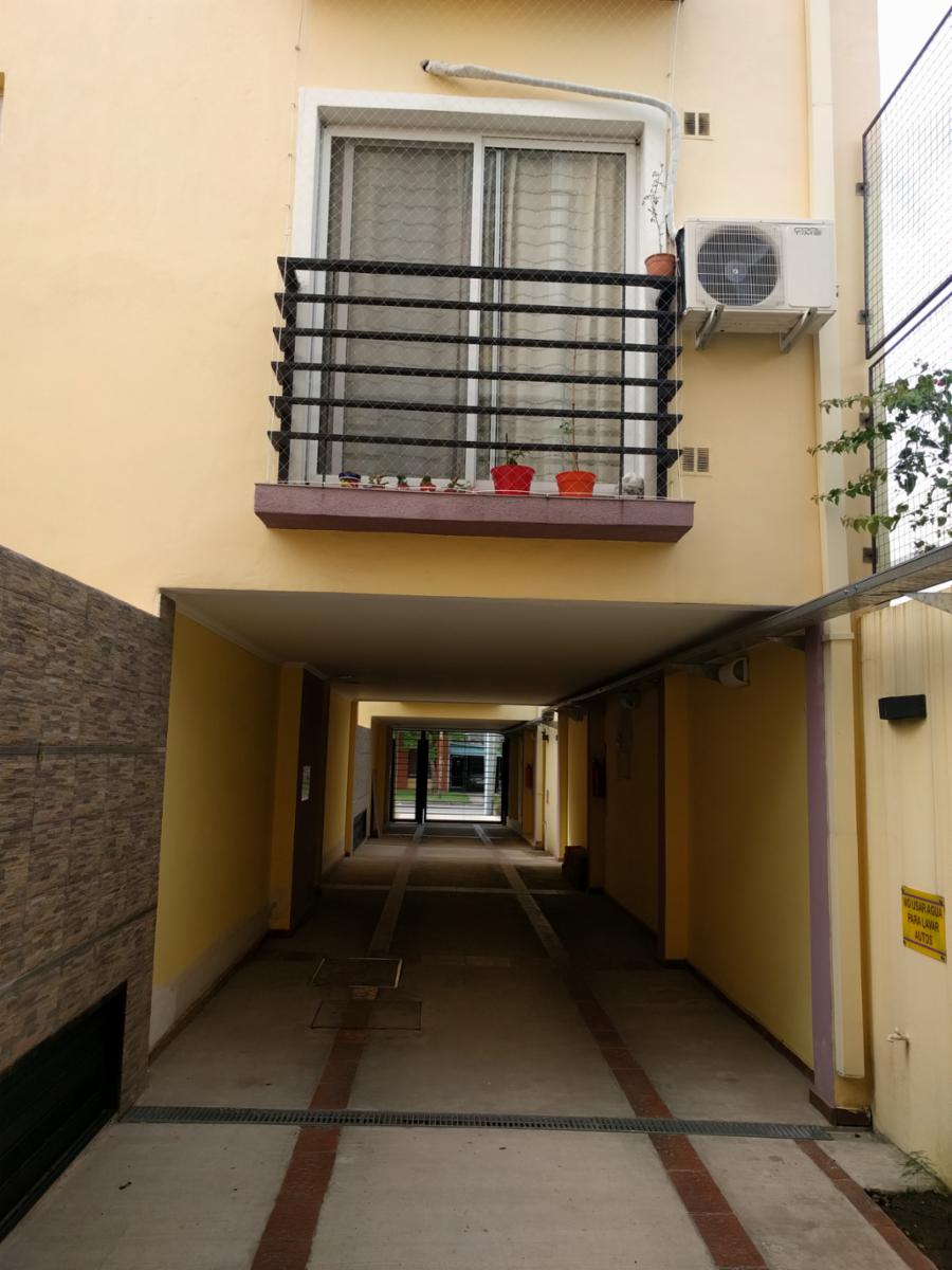 jose manuel estrada 5100 · Lanús — foto 3