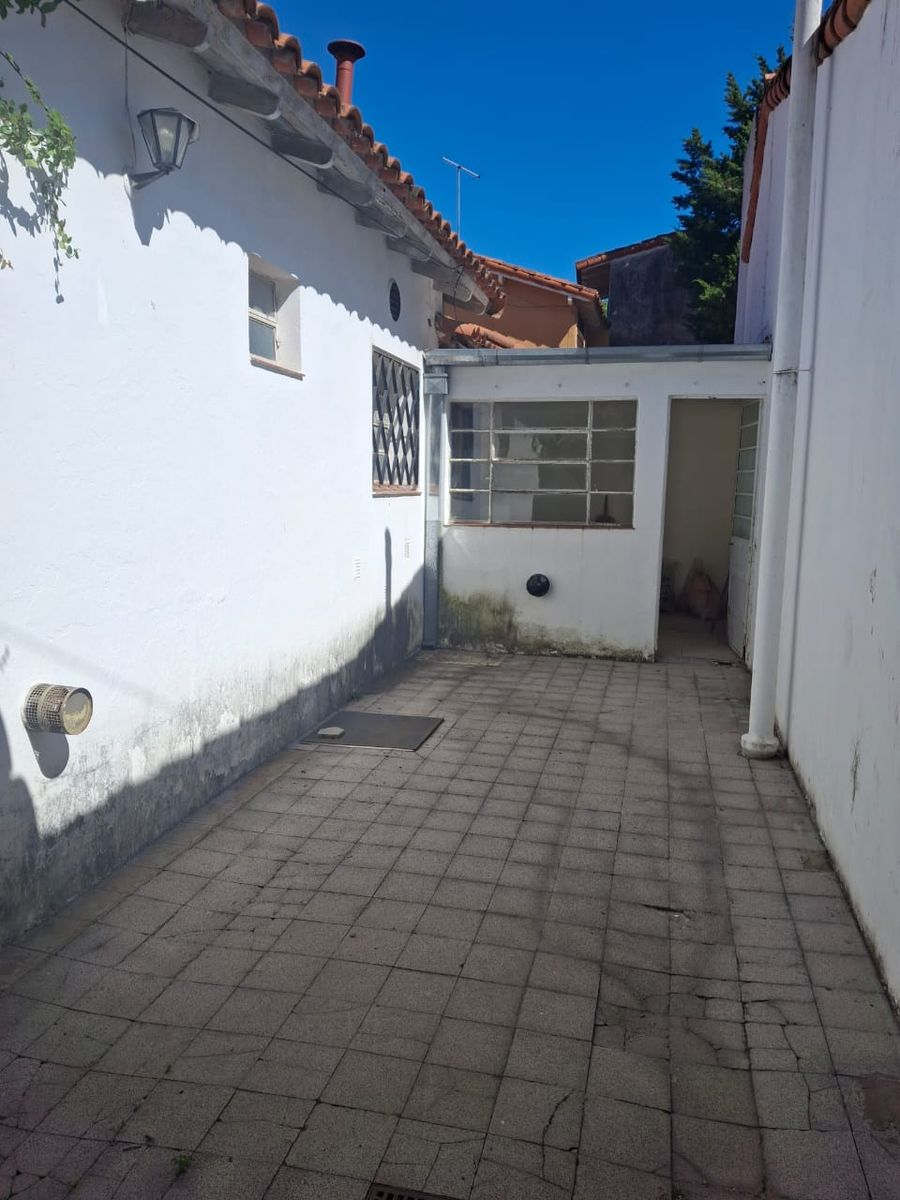 AVELLANEDA 400 · Almirante Brown — foto 3