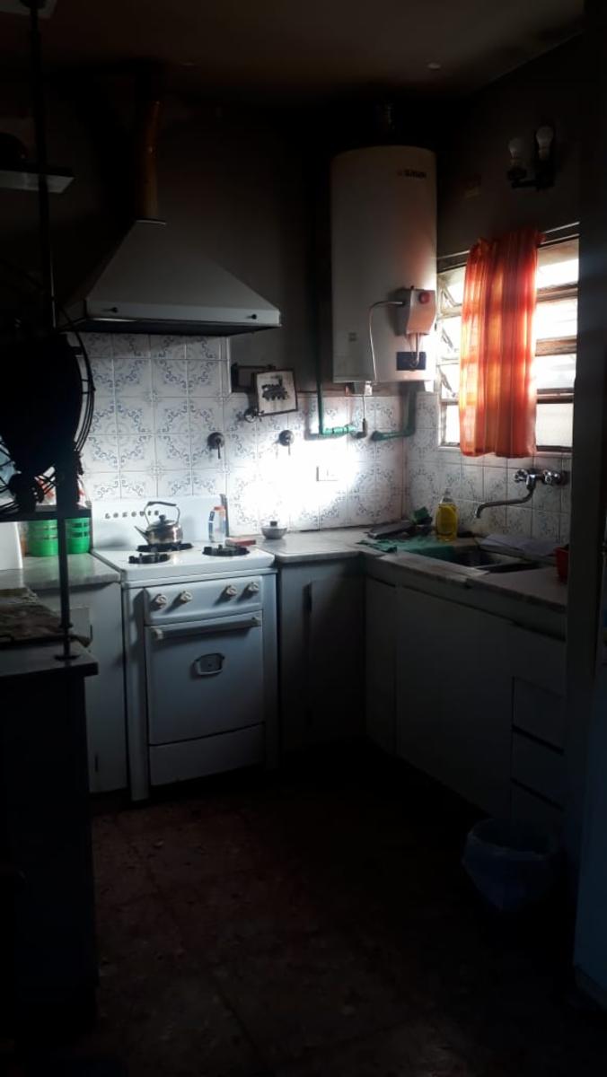 Murature 1218 · Almirante Brown — foto 5