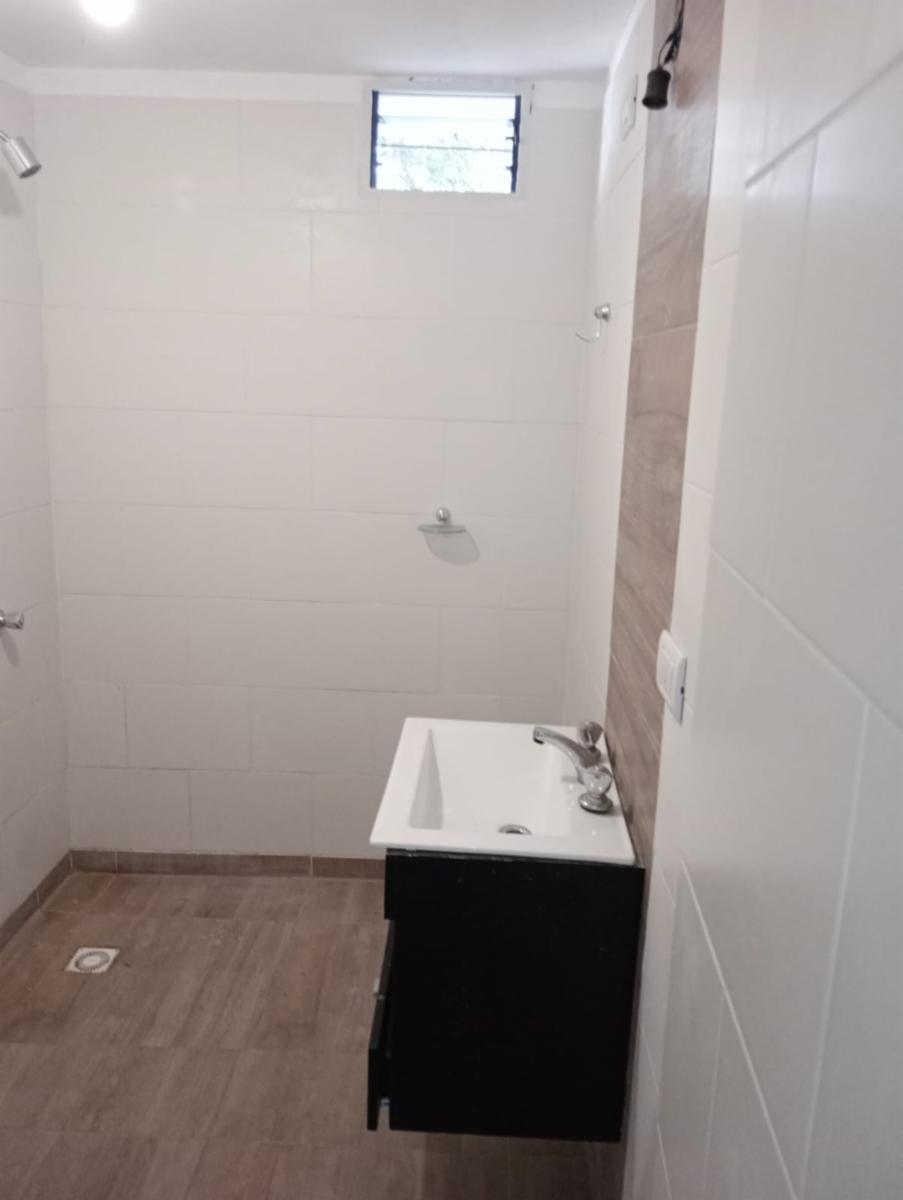 Mitre 1053 · Almirante Brown — foto 8