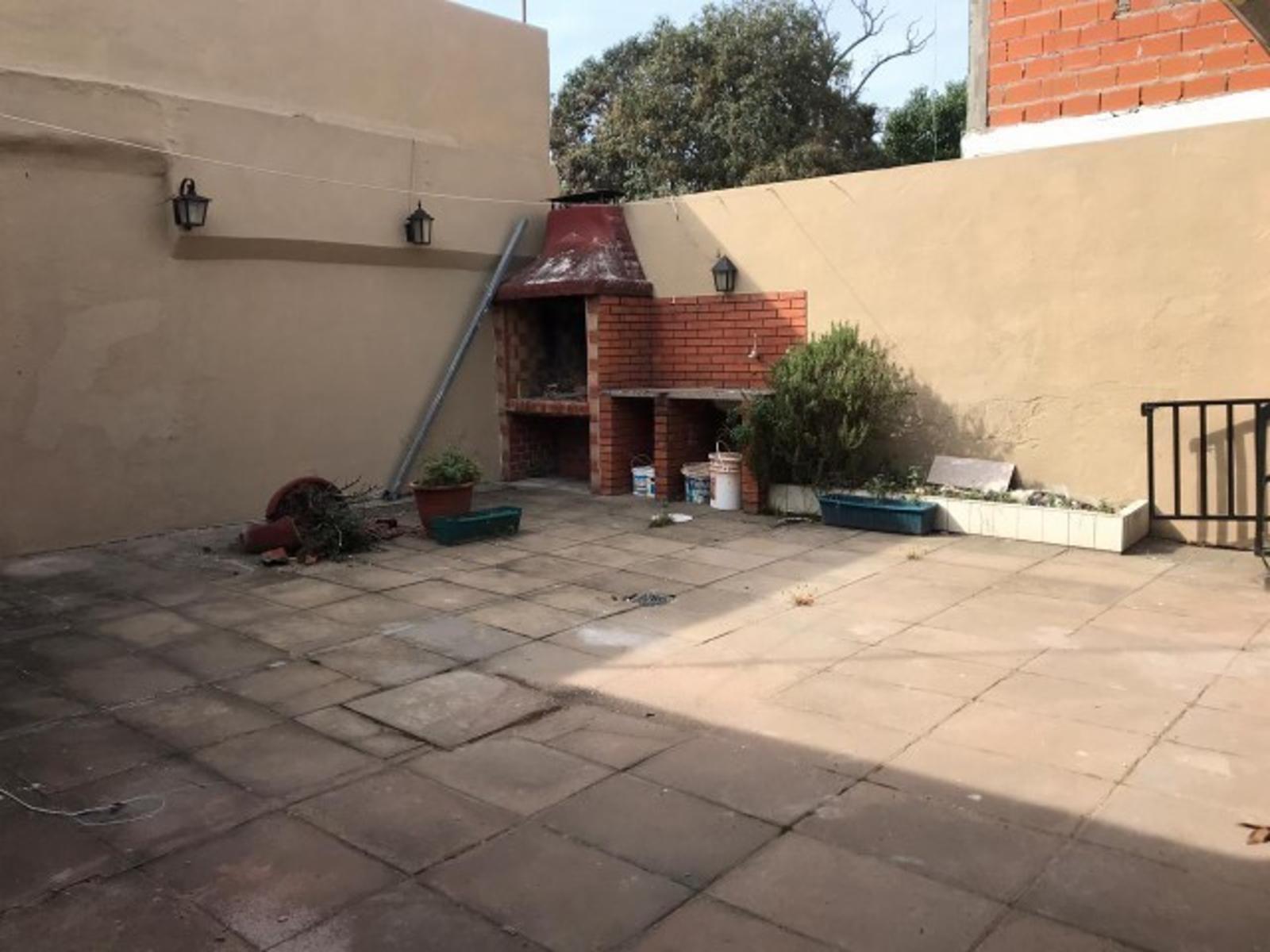 CAPDEVILA 7485 · San Martín — foto 12