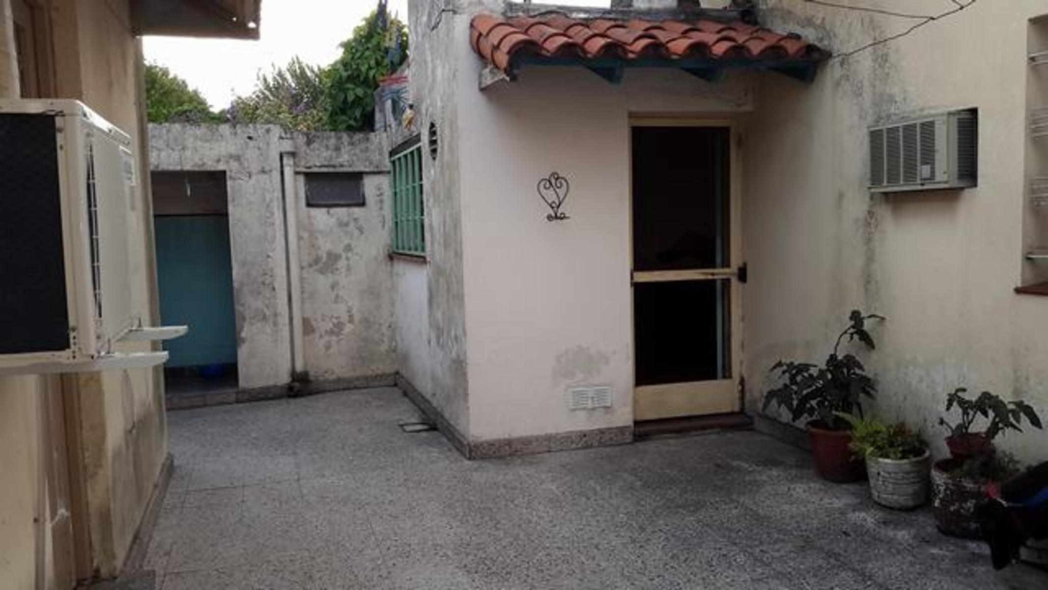 Matheu 400 · Lomas De Zamora — foto 11