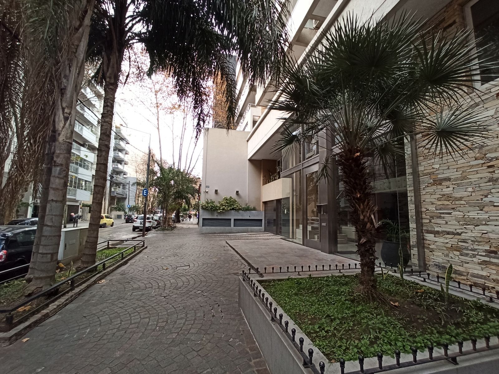 GOB. IRIGOYEN 170 · Lanús — foto 3