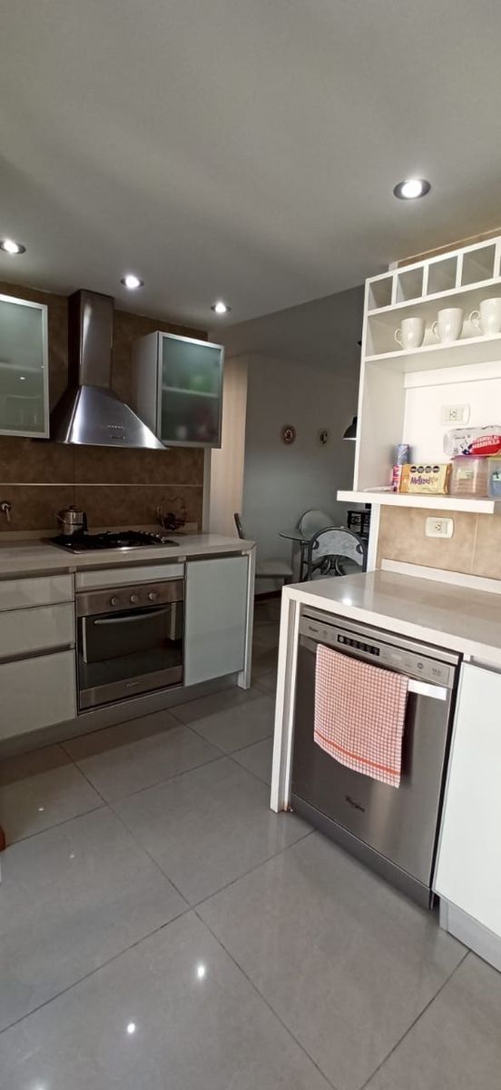 GOB. IRIGOYEN 170 · Lanús — foto 24